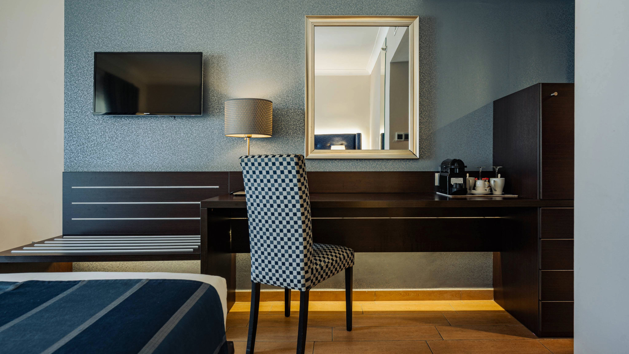 AX_The_Victoria_Hotel_-_Executive_Room_(5)_S