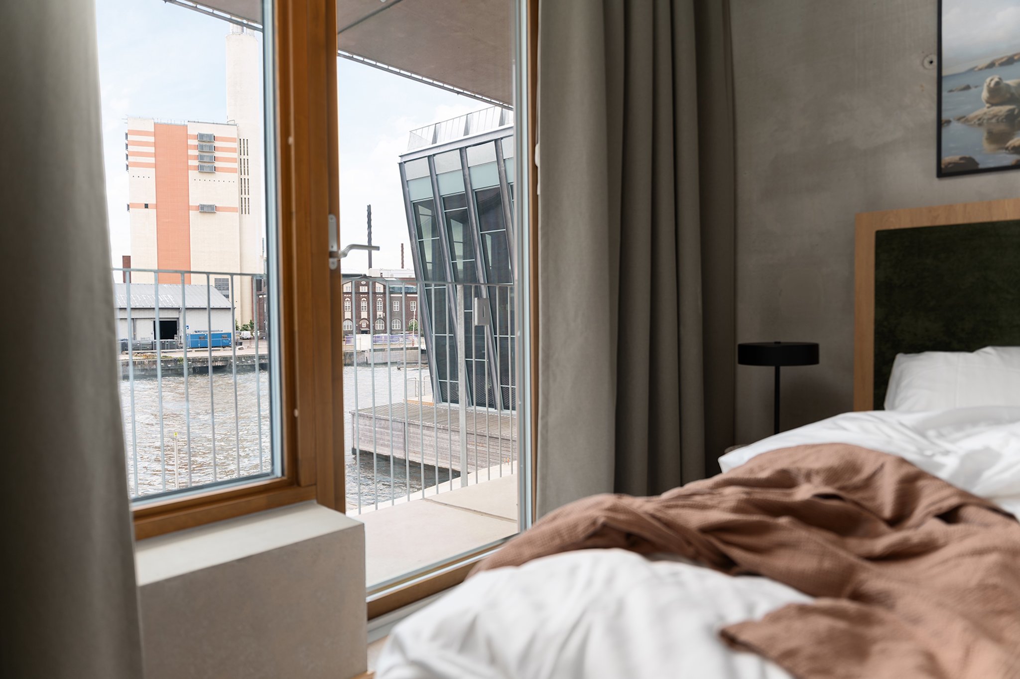 Three_Bedroom_Apartment-08_S