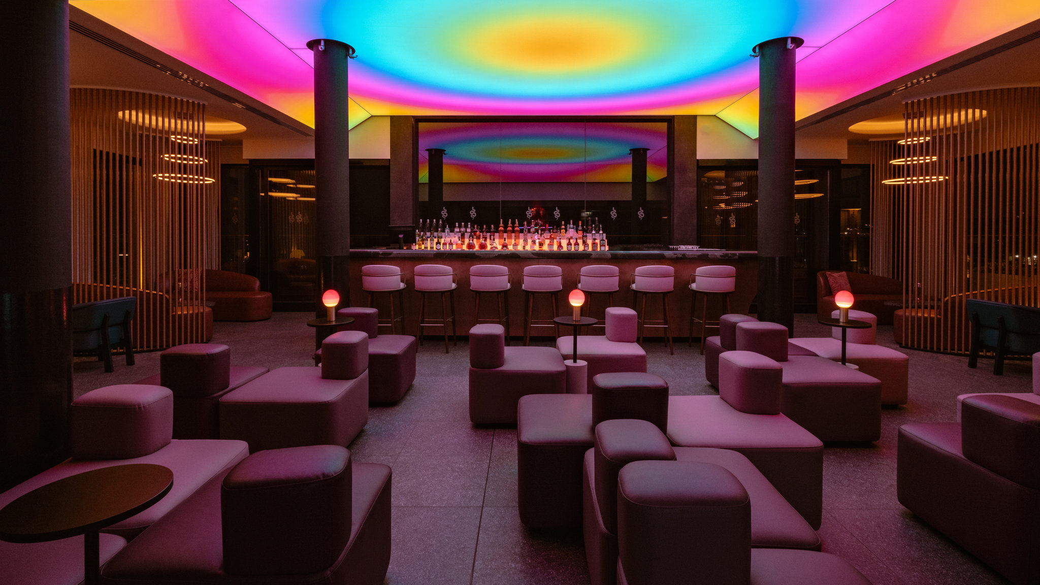 AX_ODYCY_-_Dining_-_Medusa_Bar_and_Lounge_(6)_S