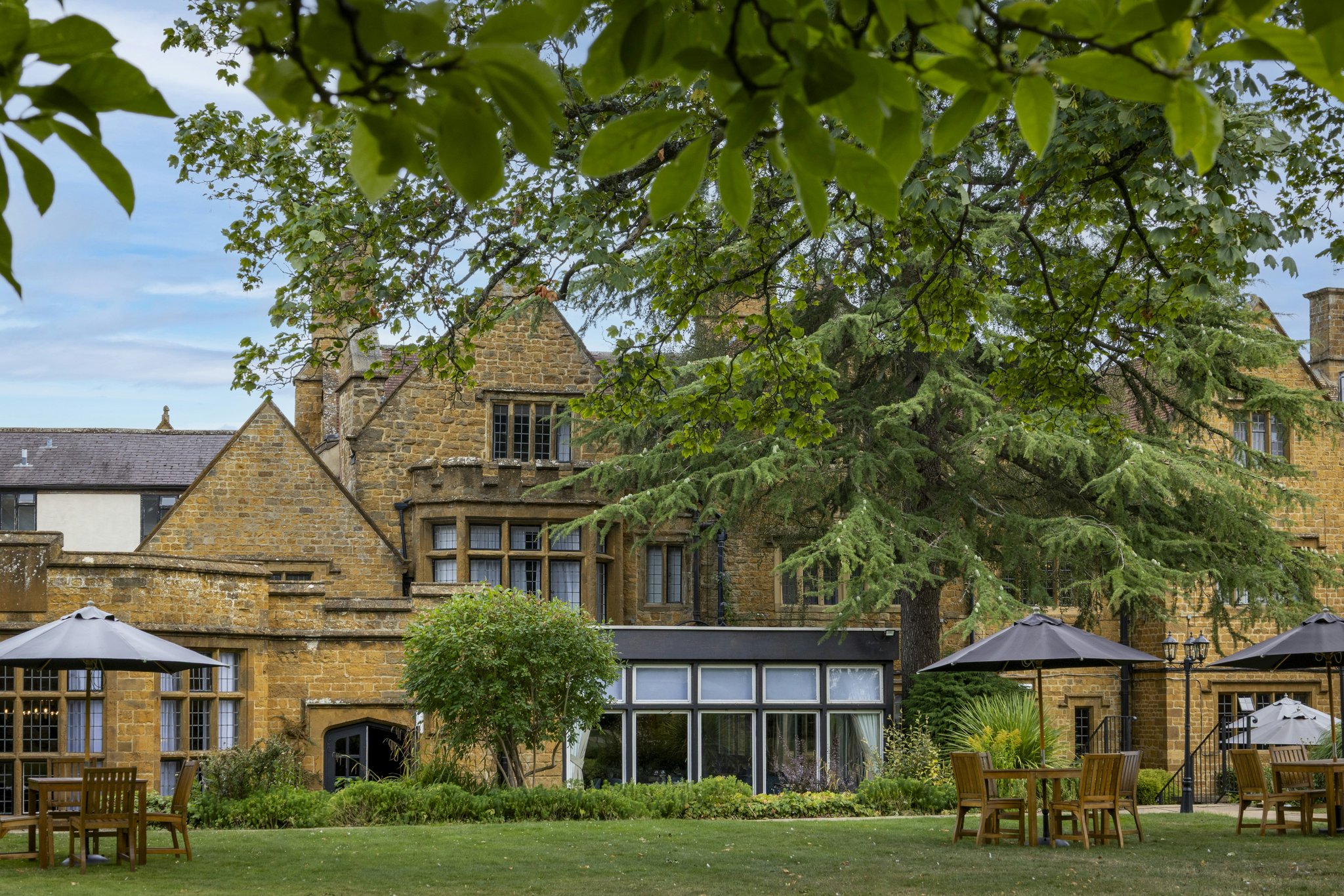 zaHbynwJrkSkRuhjjhIyw_Gardens_(7)_S