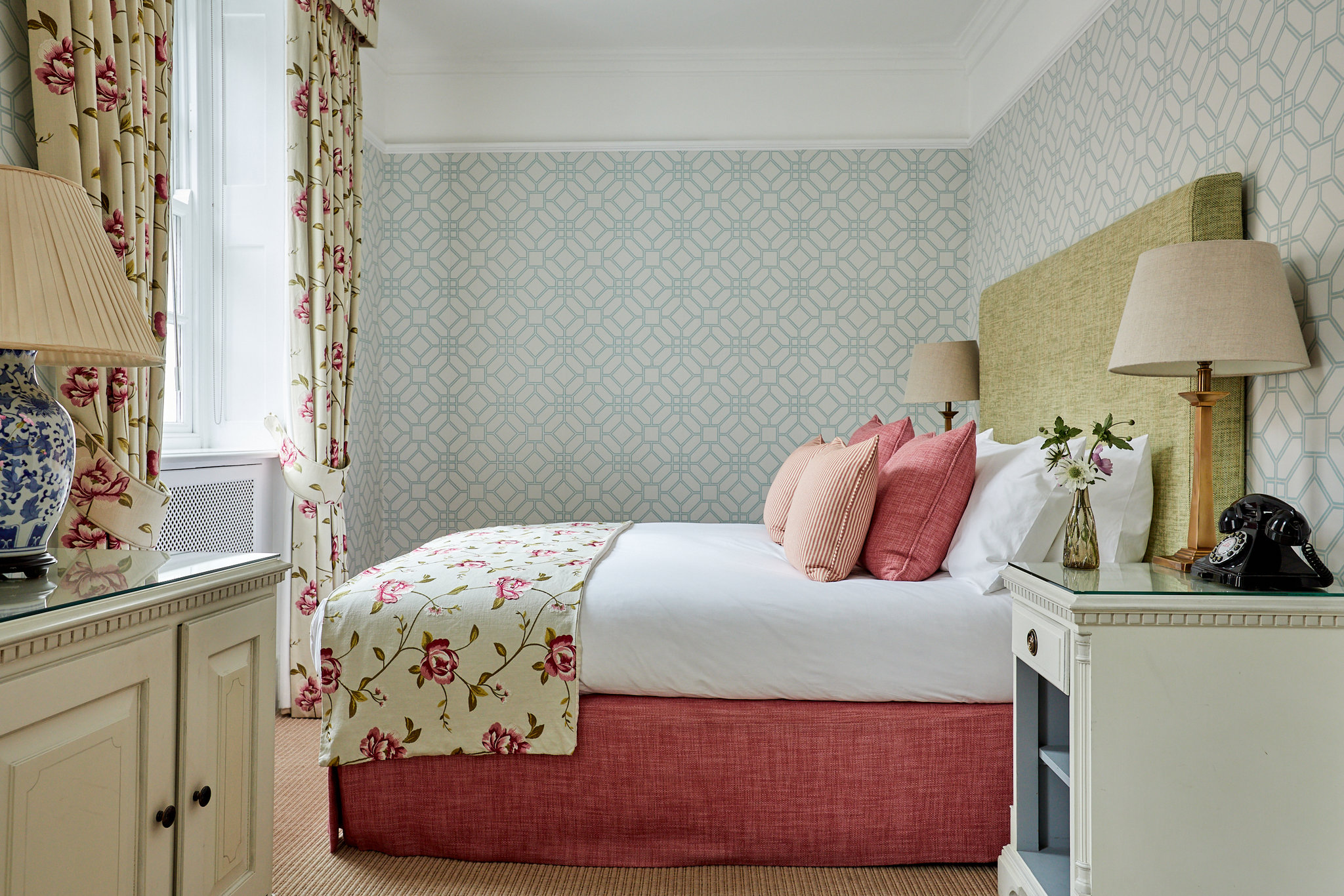 Twin_or_Double_Room-02_S