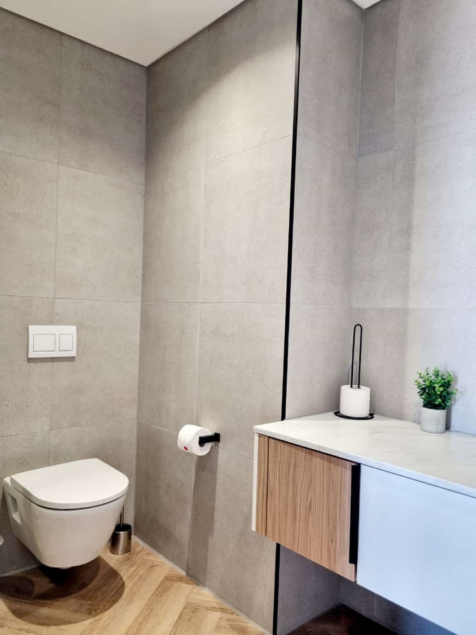 On_park_one_bedroom_bathroom-01_S