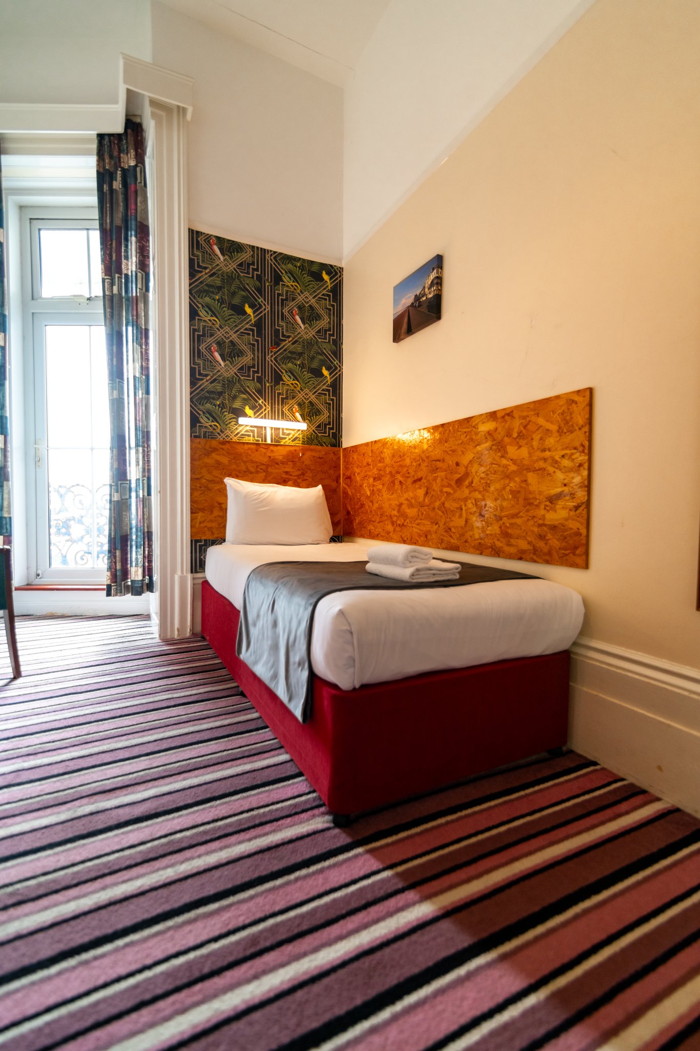 Single_Room_City_view-00_S