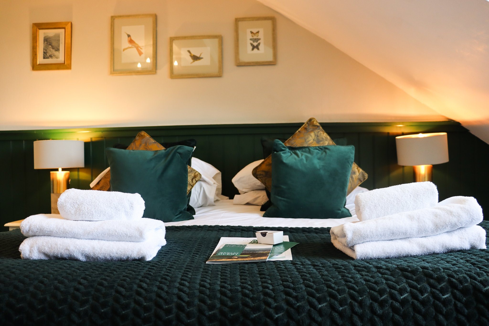 nv6zCTbTRUFPP8jFqxCdA_Room_8_Superior_Superking_or_Twin-0_S