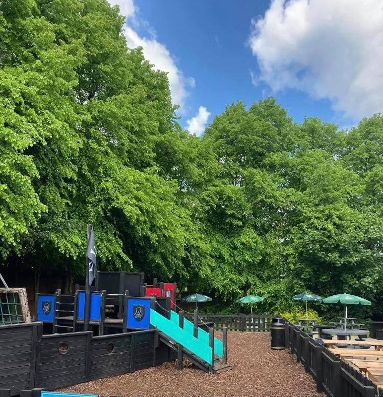 6759_Brentwood_(Rotherham)_-_FG_-_OUTDOOR_PLAY_AREA_04_P