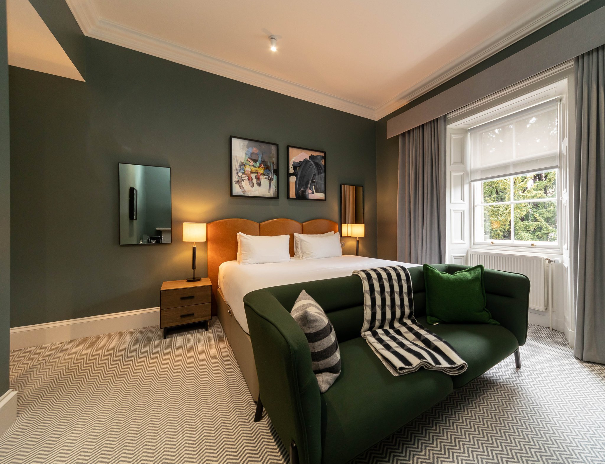 sV3kLrxNrUWabt1pgTSbSQ_Deluxe_Room_2_S