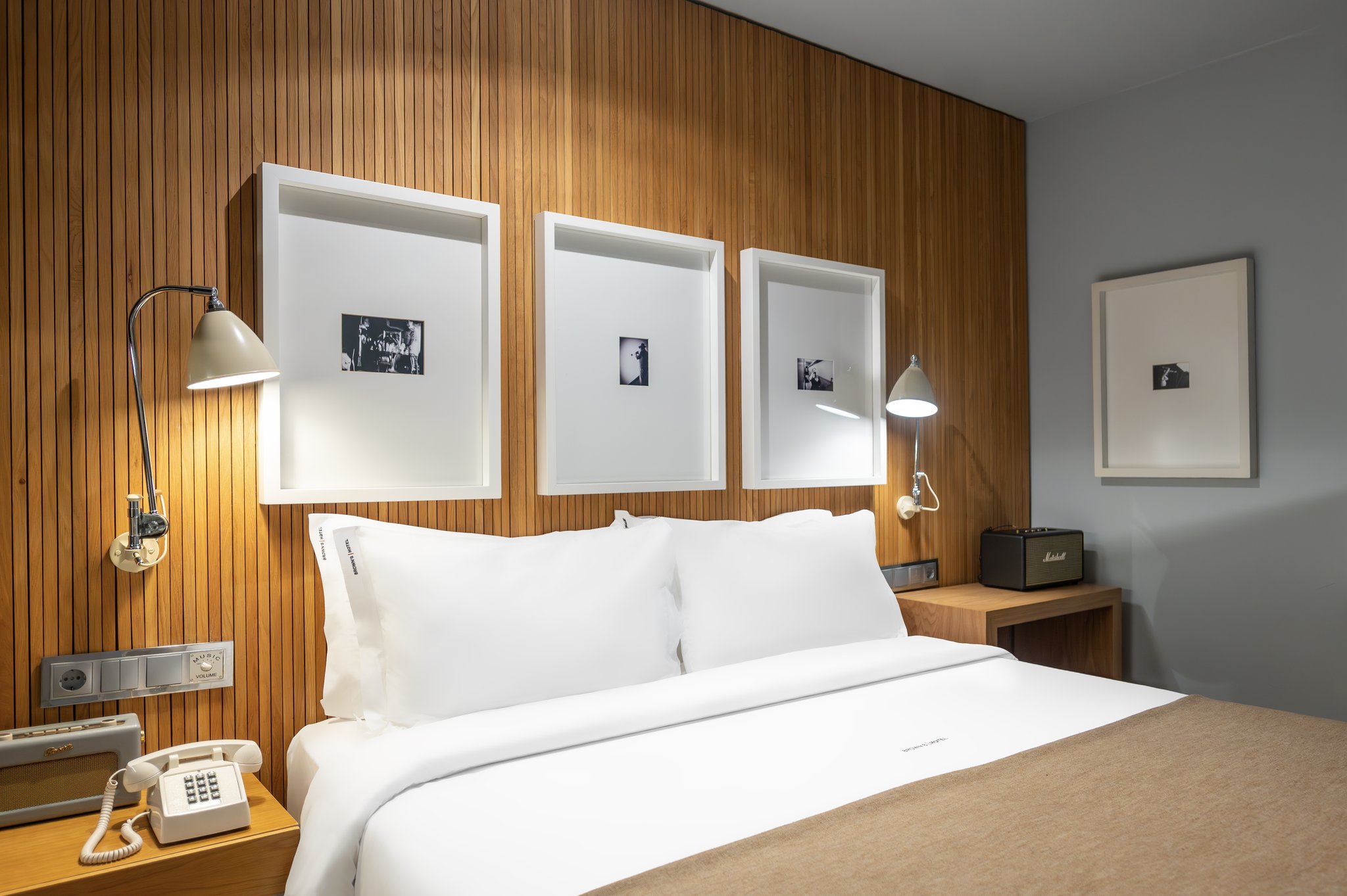 Small_Room_Street_View_(4)_S