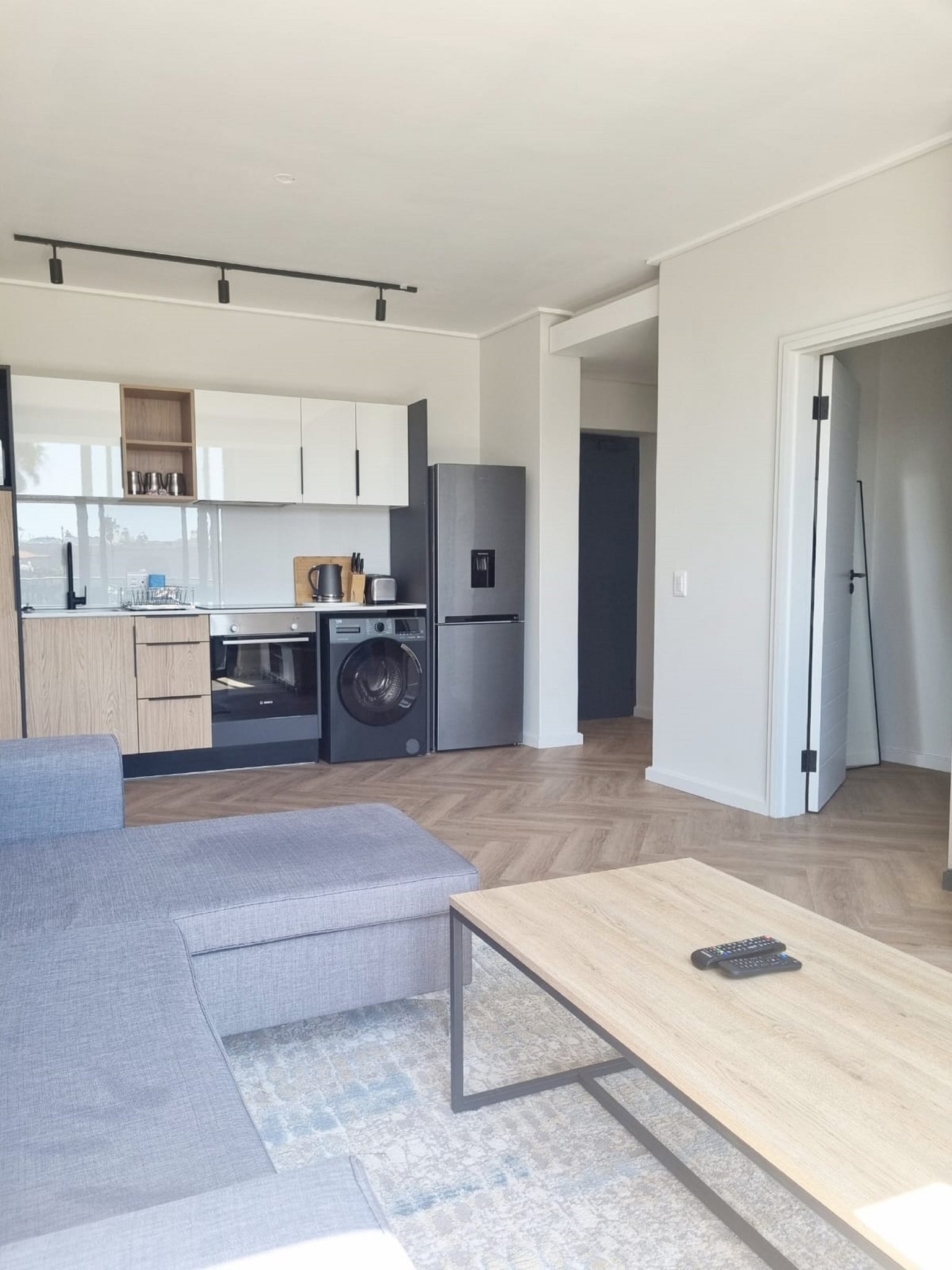 On_park_one_bedroom_-14_S