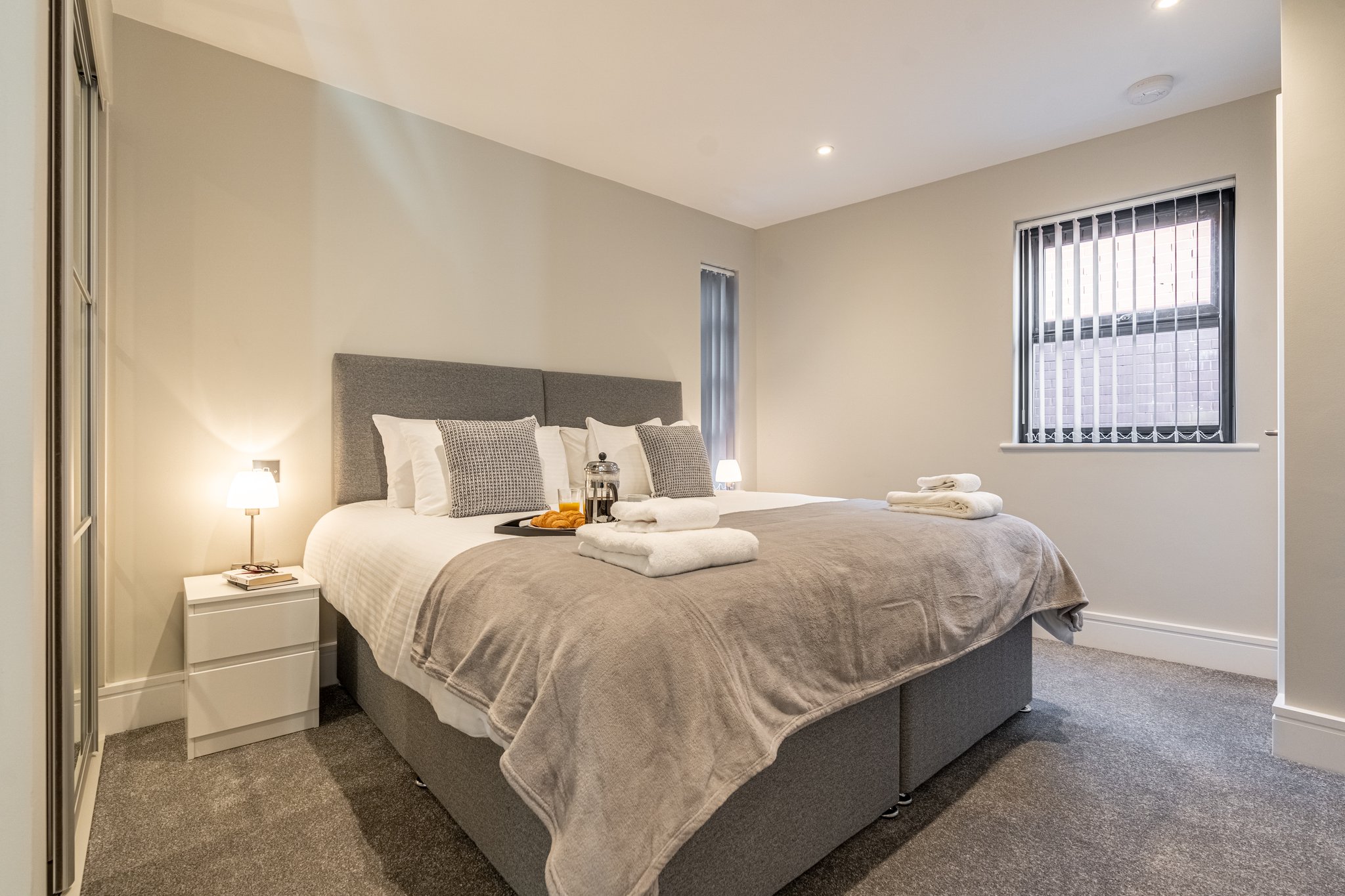 Two_Bedroom_Two_Bathroom_Apartment_(4)_S