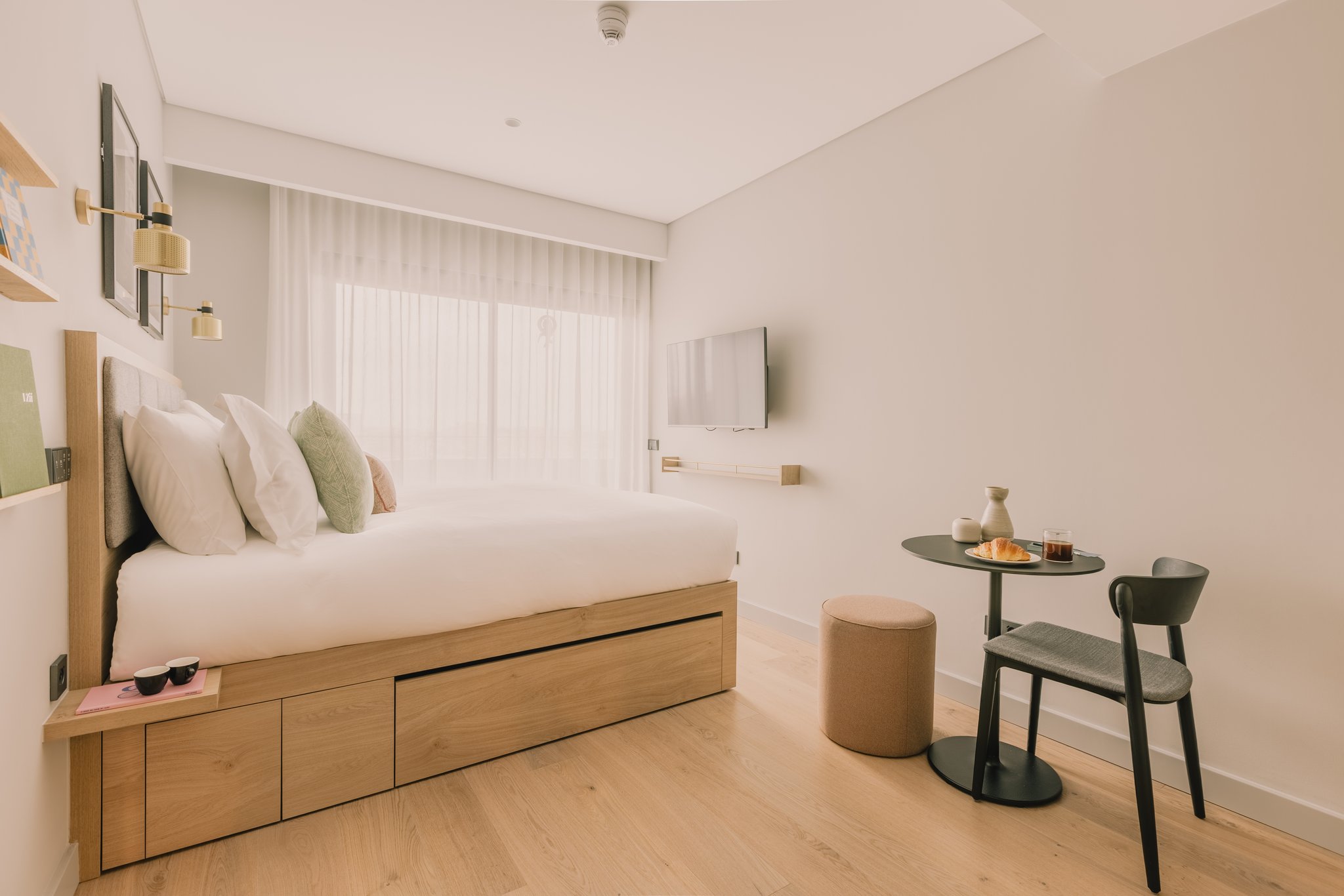 GQnieolsE03lkYcbZWCEw_One_Bed_Room_S