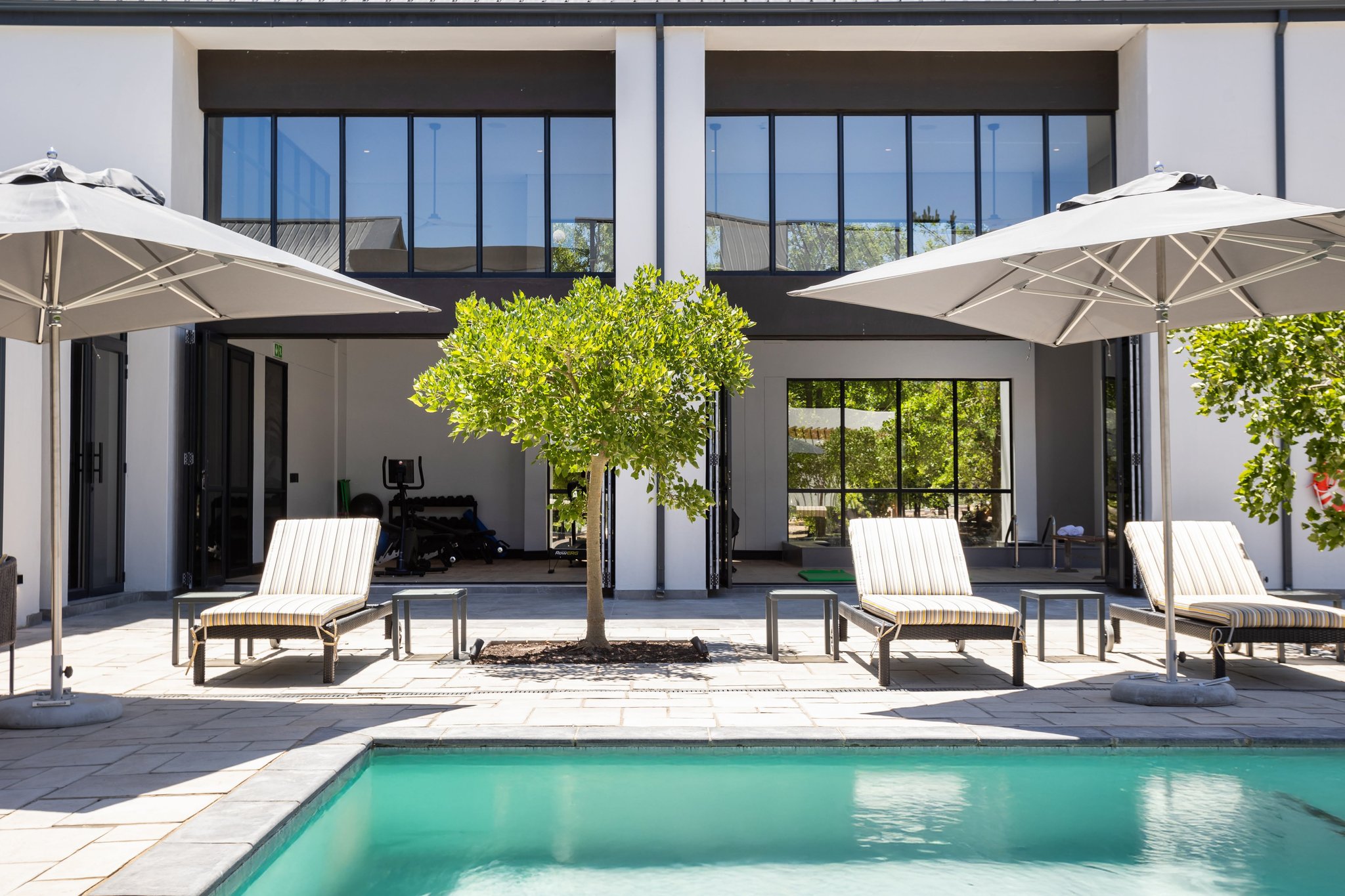 Manor_Swimming_pool_(12)_S