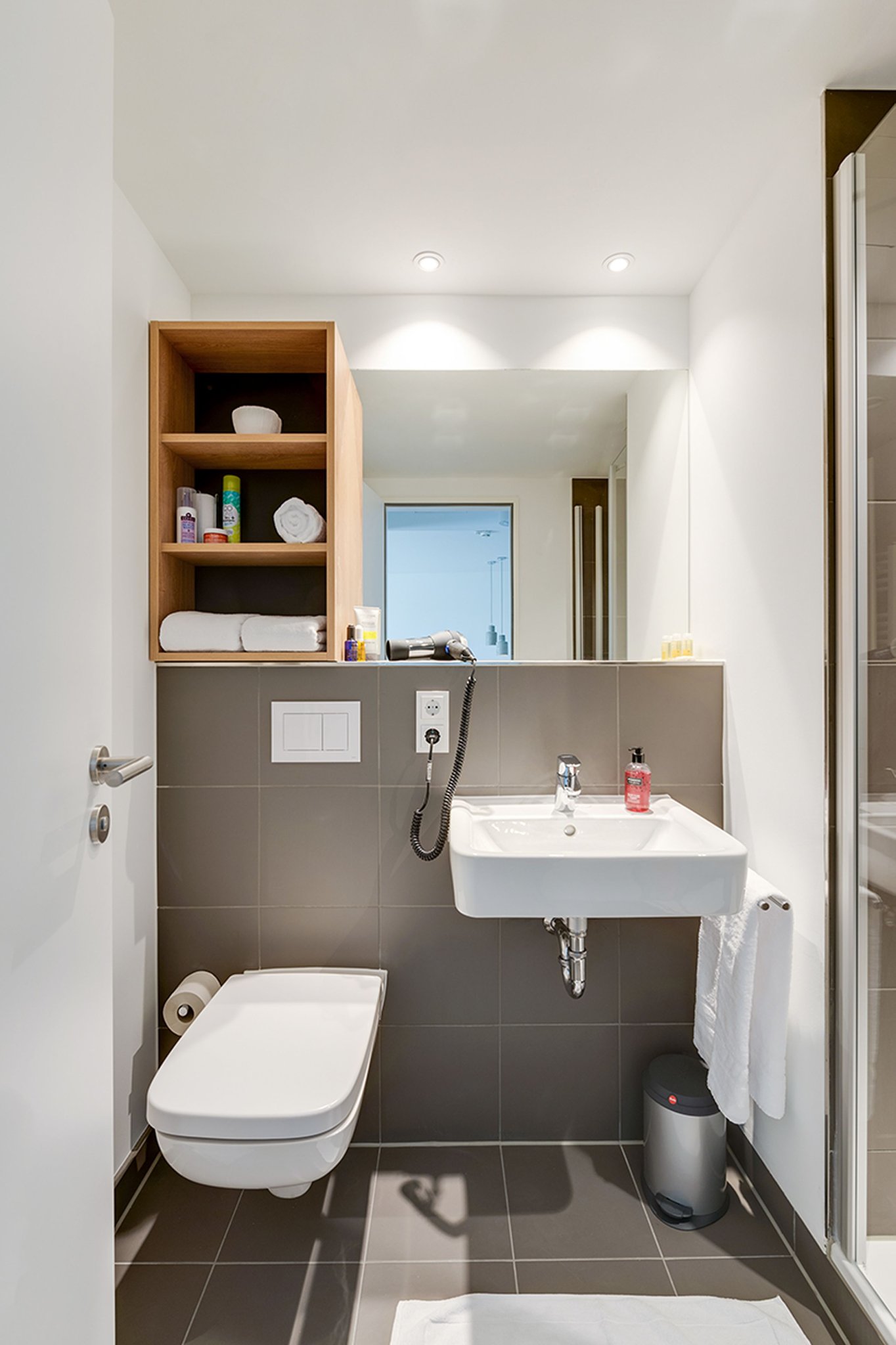 Bathroom_all_Rooms_S