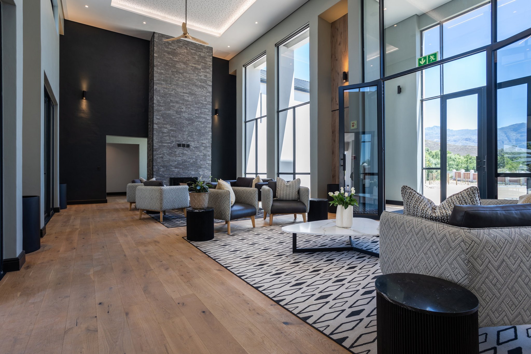 Hotel_Reception_lobby_(1)_S