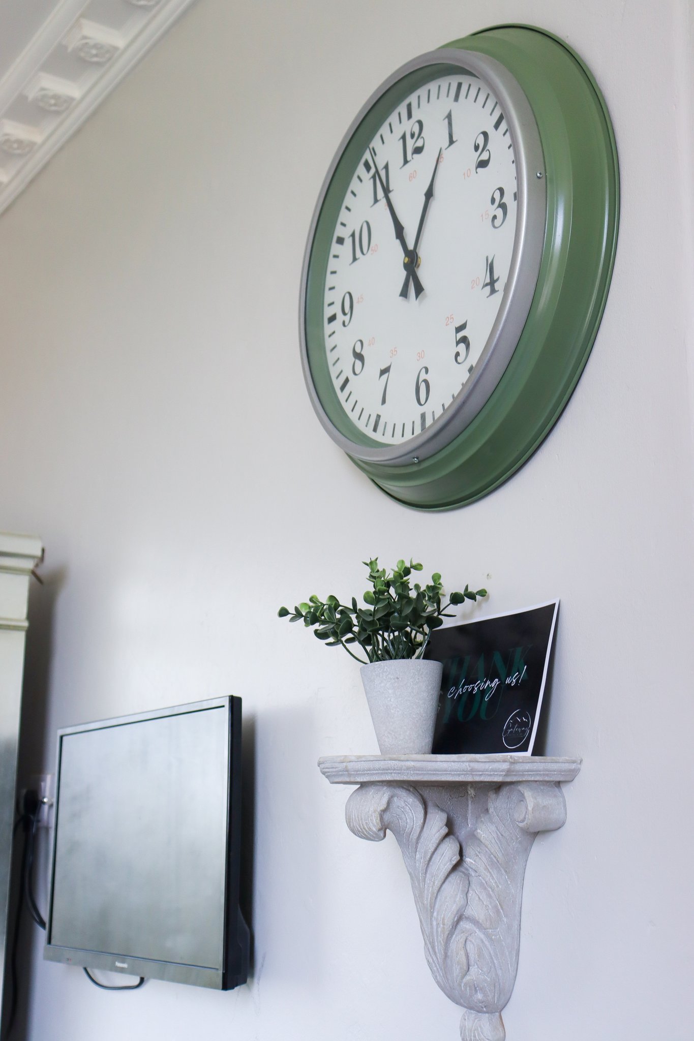 80SGvHgDaEKEvE5lcobPkw_Room_9_Family_Room-06_S