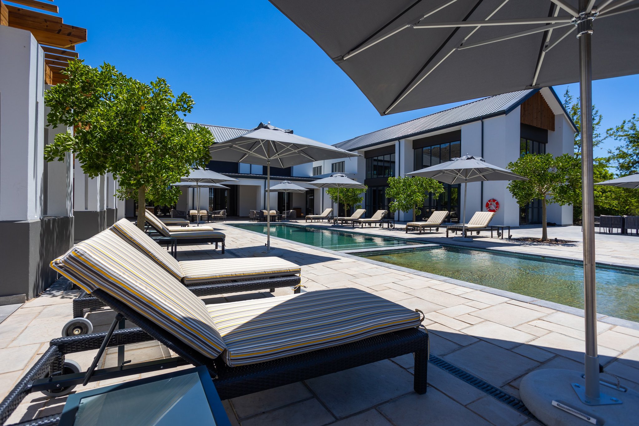 Manor_Swimming_pool_(3)_S