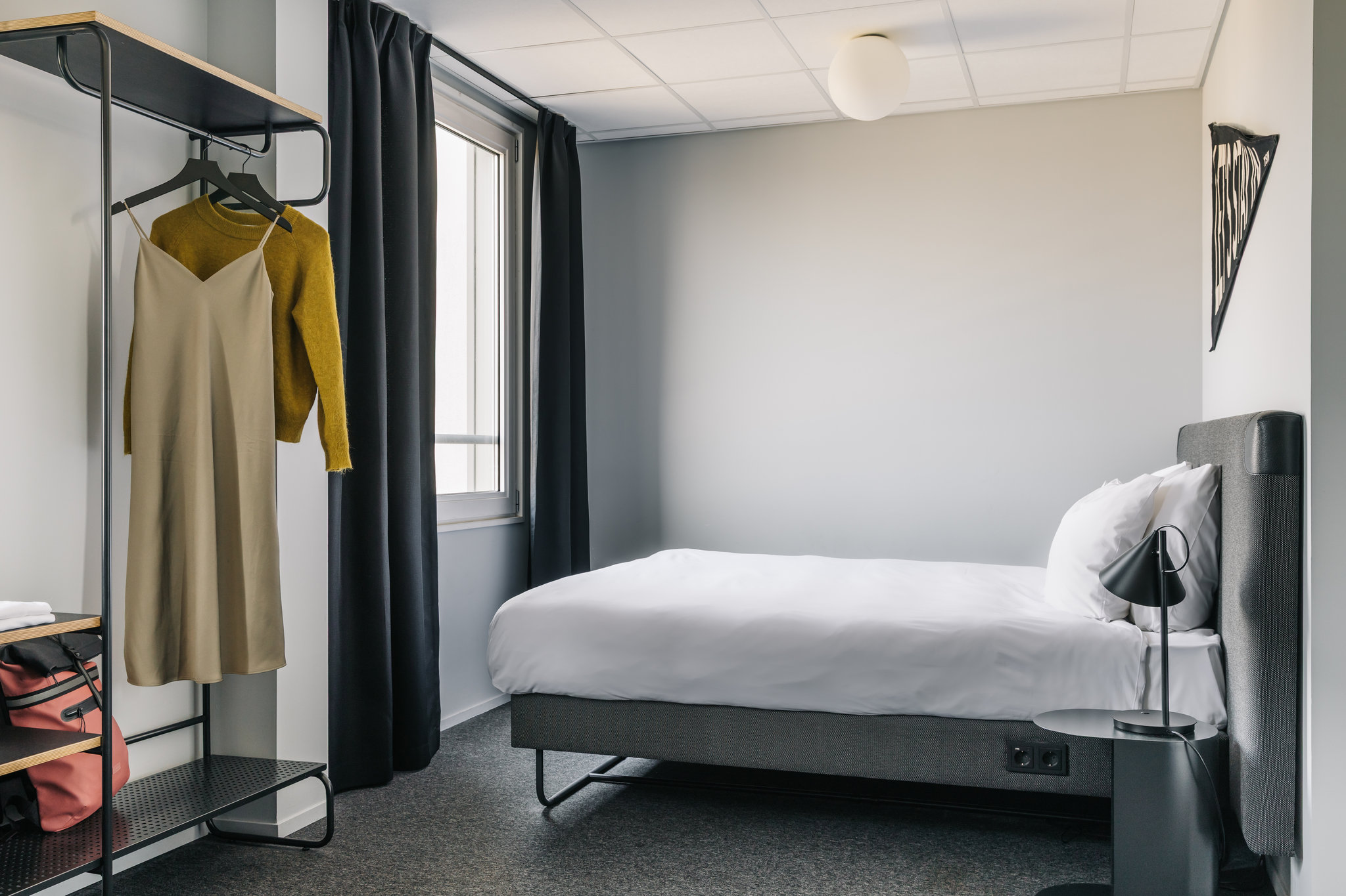 nh5fqb38eUCTg2H60ceMWQ_Standard_Double_Queen_S