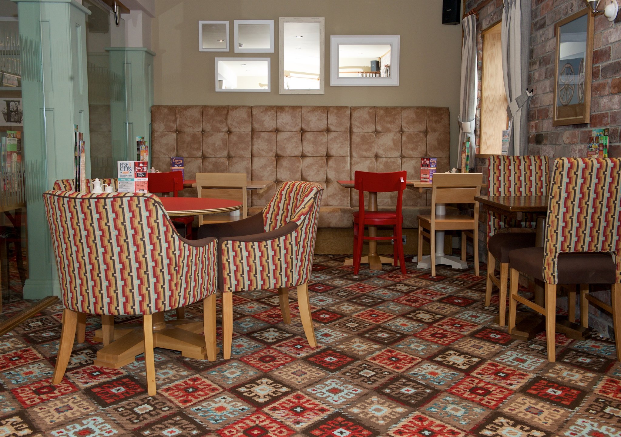 vVQHZv4ckmhTGJIqFsYg_Restaurant_1_S