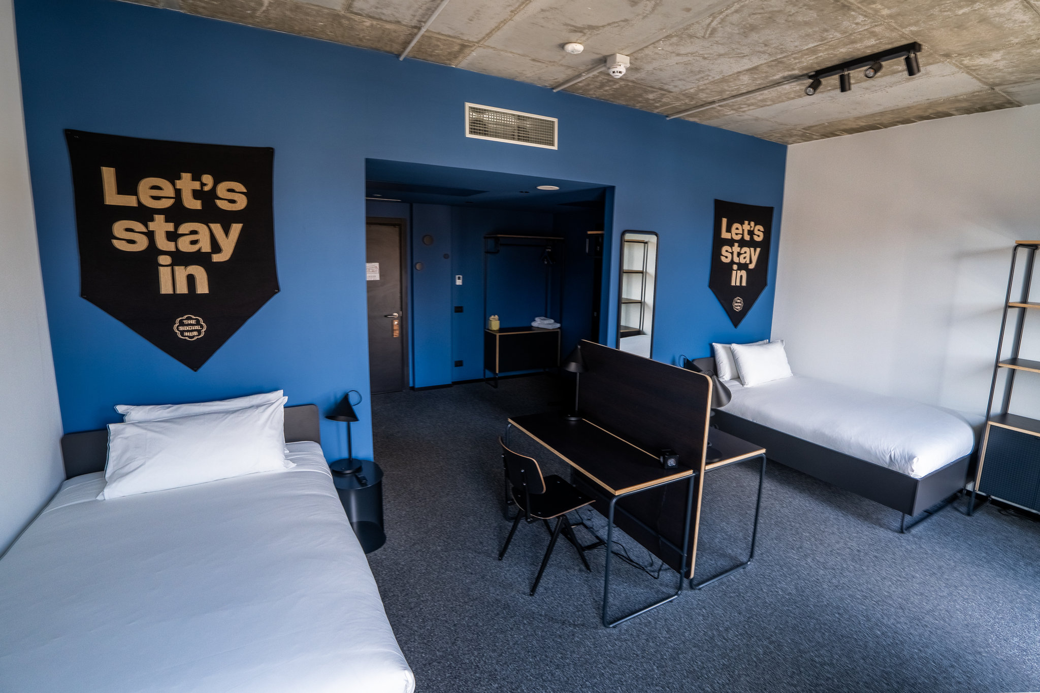 Y5BcYaBZC0KrKiNdgQMaMA_Deluxe_Twin-2_S