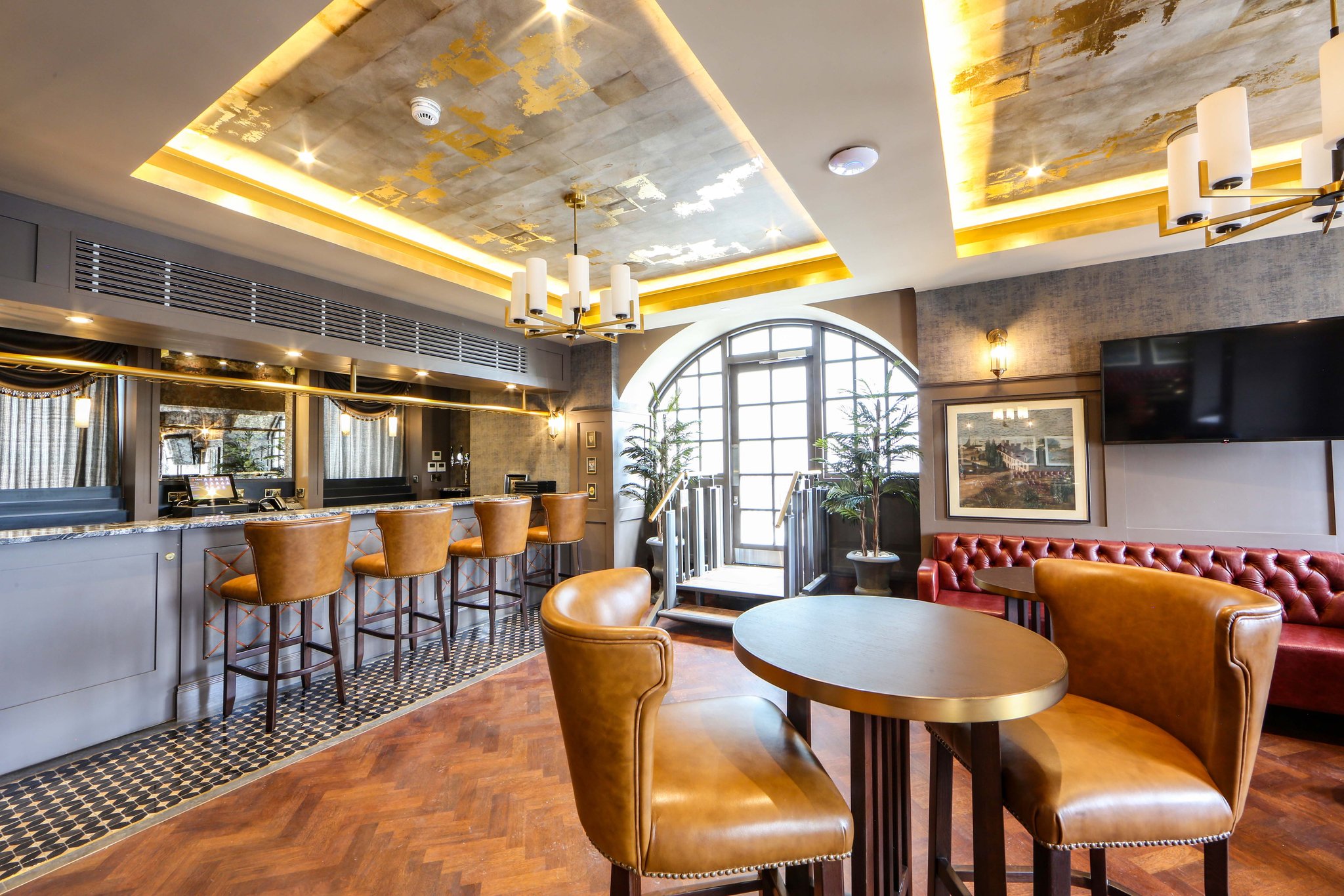 Corner_House_Pub__Lounge_-_Cocktail_Bar__Roof_Top_S