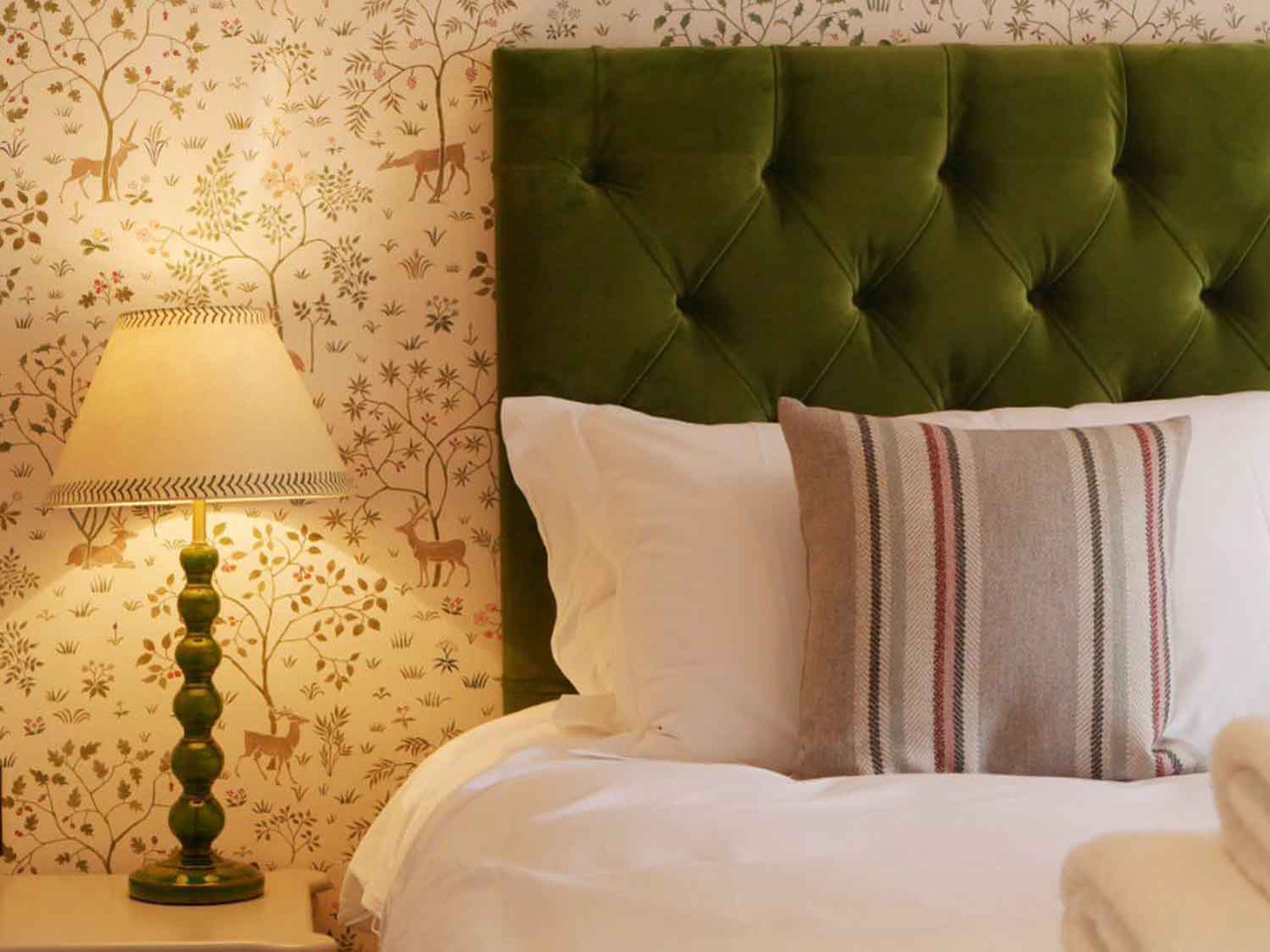 Standard_Double_(3)_S