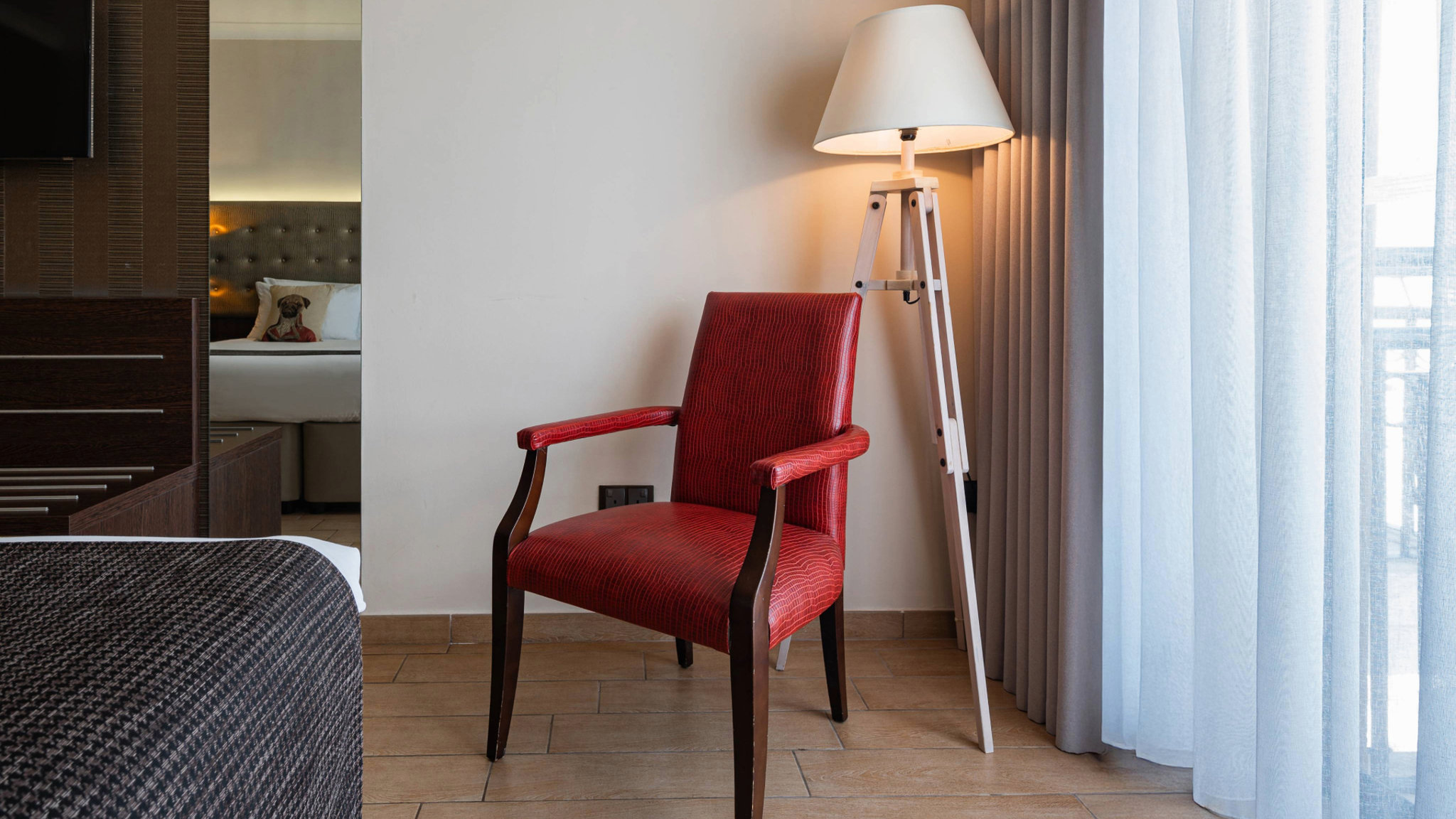 AX_The_Victoria_Hotel_-_Classic_Balcony_Room_(8)_S