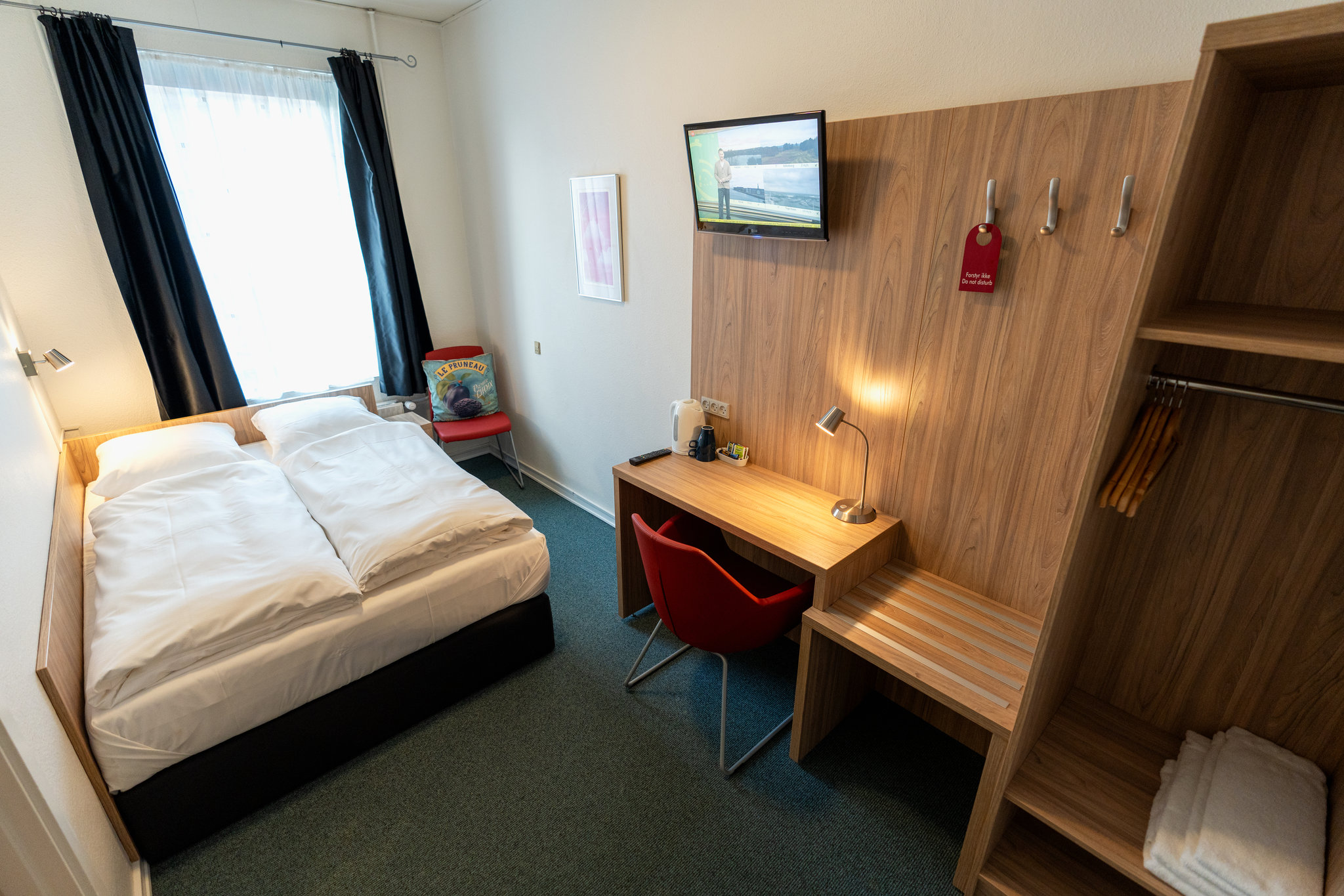small-double-room-prinsen-hotel-first-partner-aalborg-A74_S