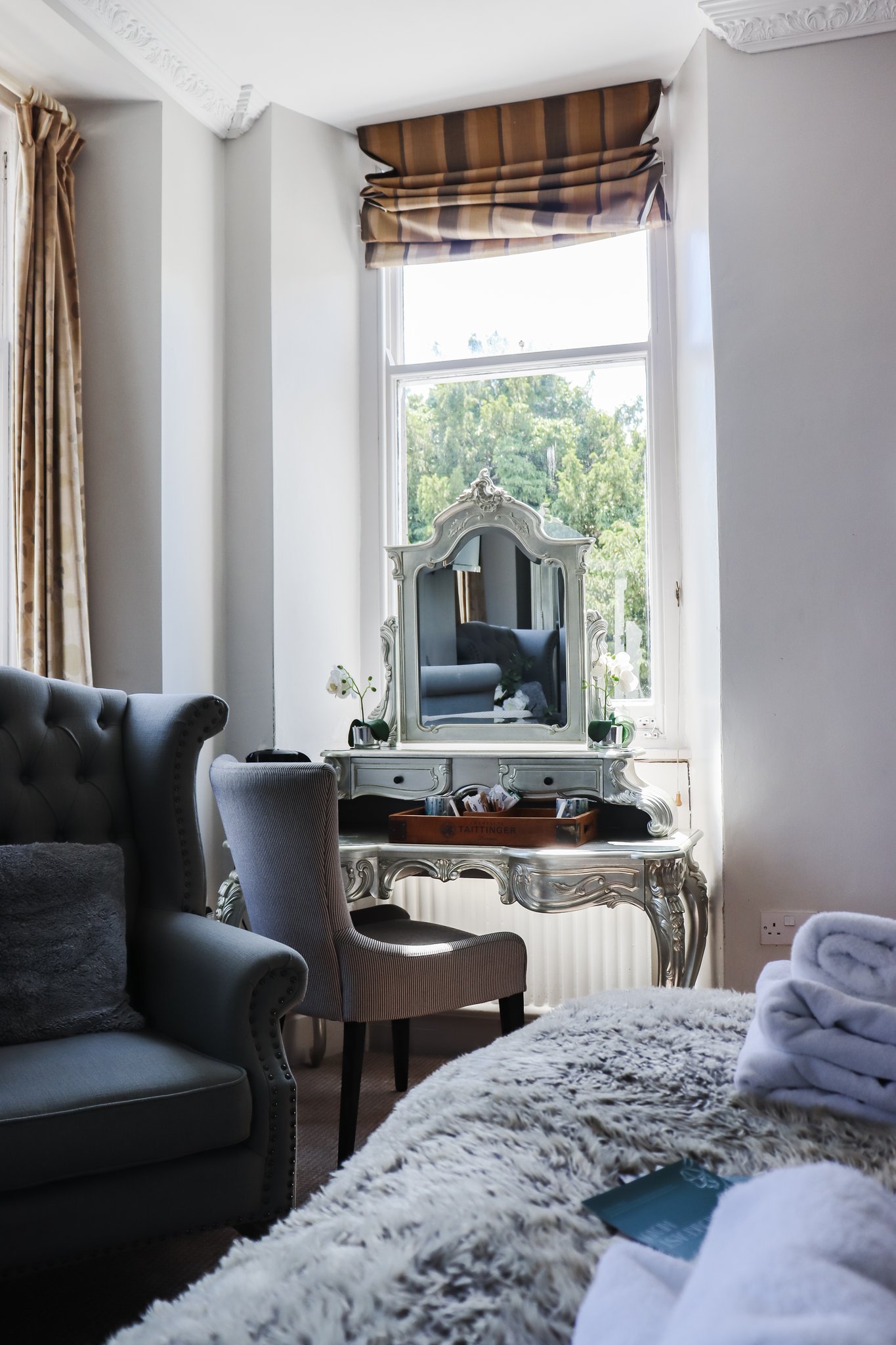 9Kmn1YvC30S2ZdawOJzlg_Superior_Superking_or_Twin_Room-04_S