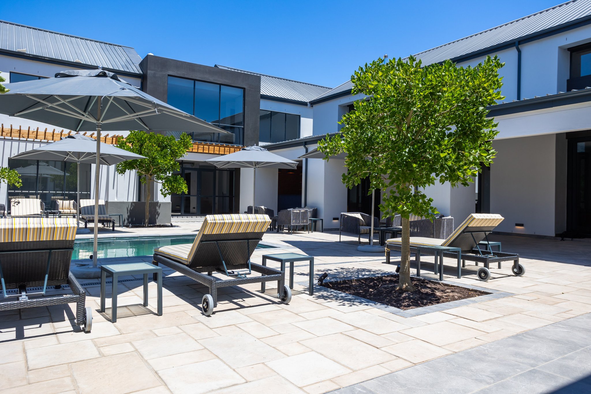 Manor_Swimming_pool_(11)_S