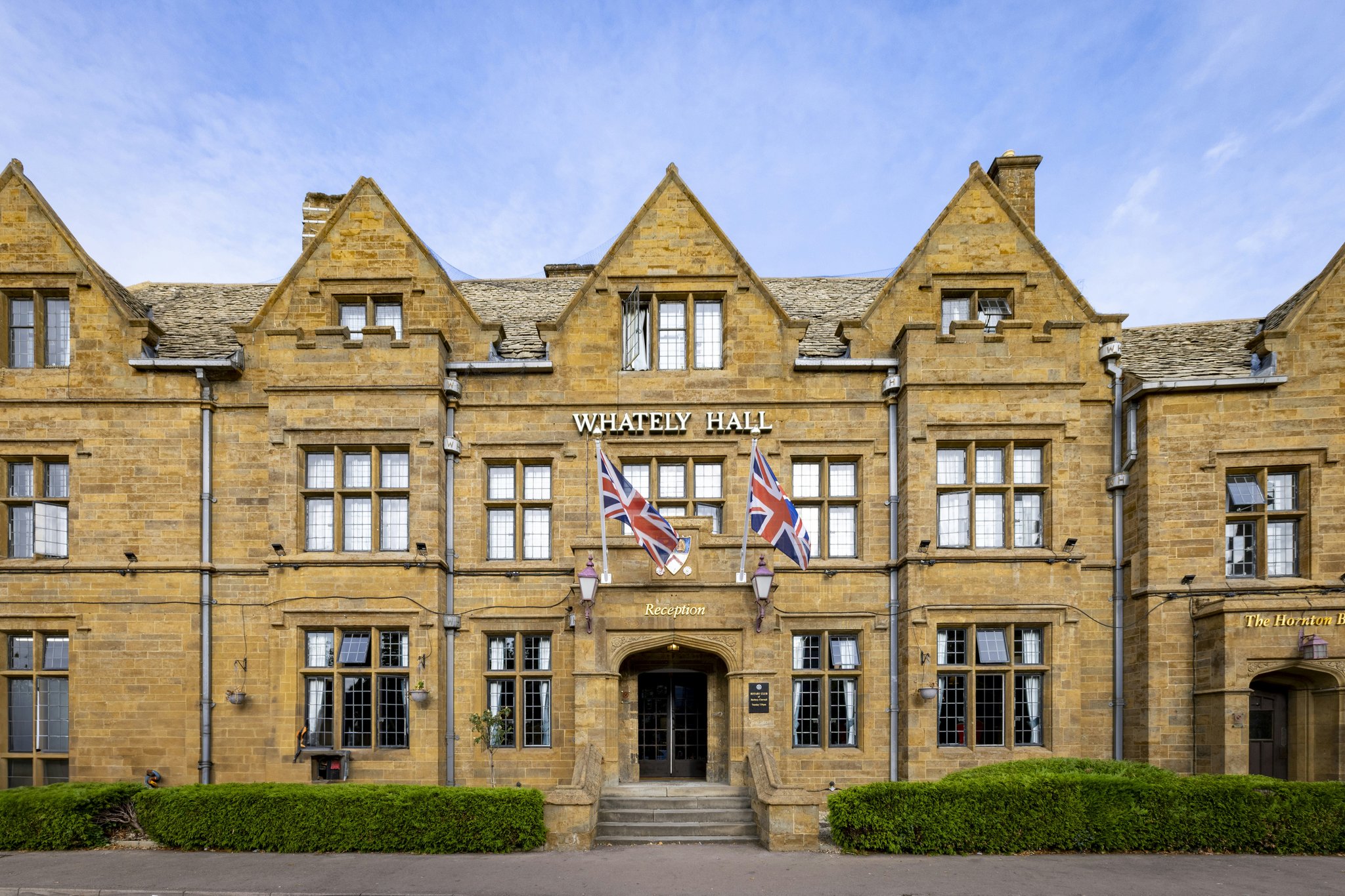 e1CRz0ux5069ElI7ML673Q_Exterior_(11)_S