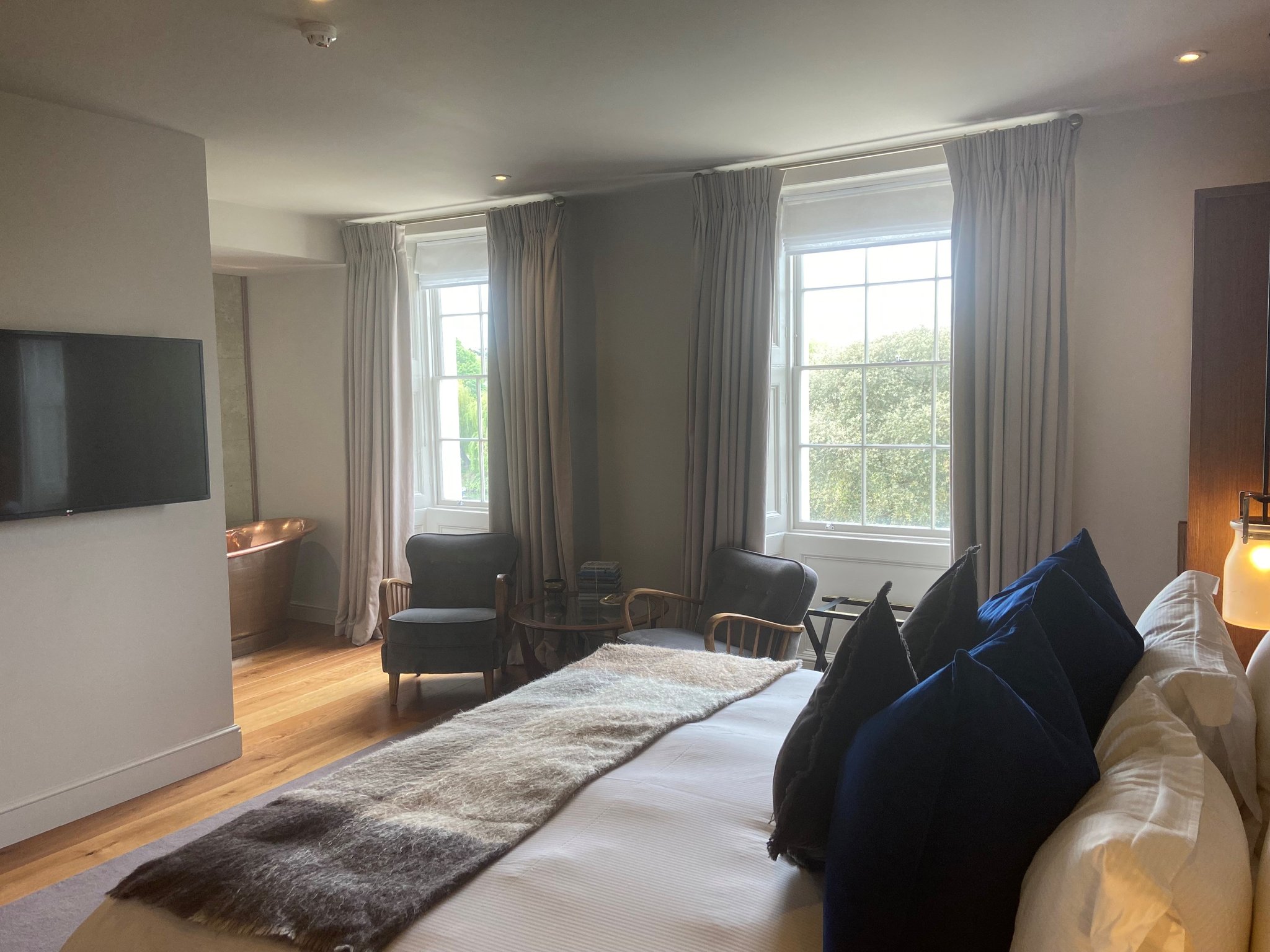 Best_River_Room_-_Sappho_S