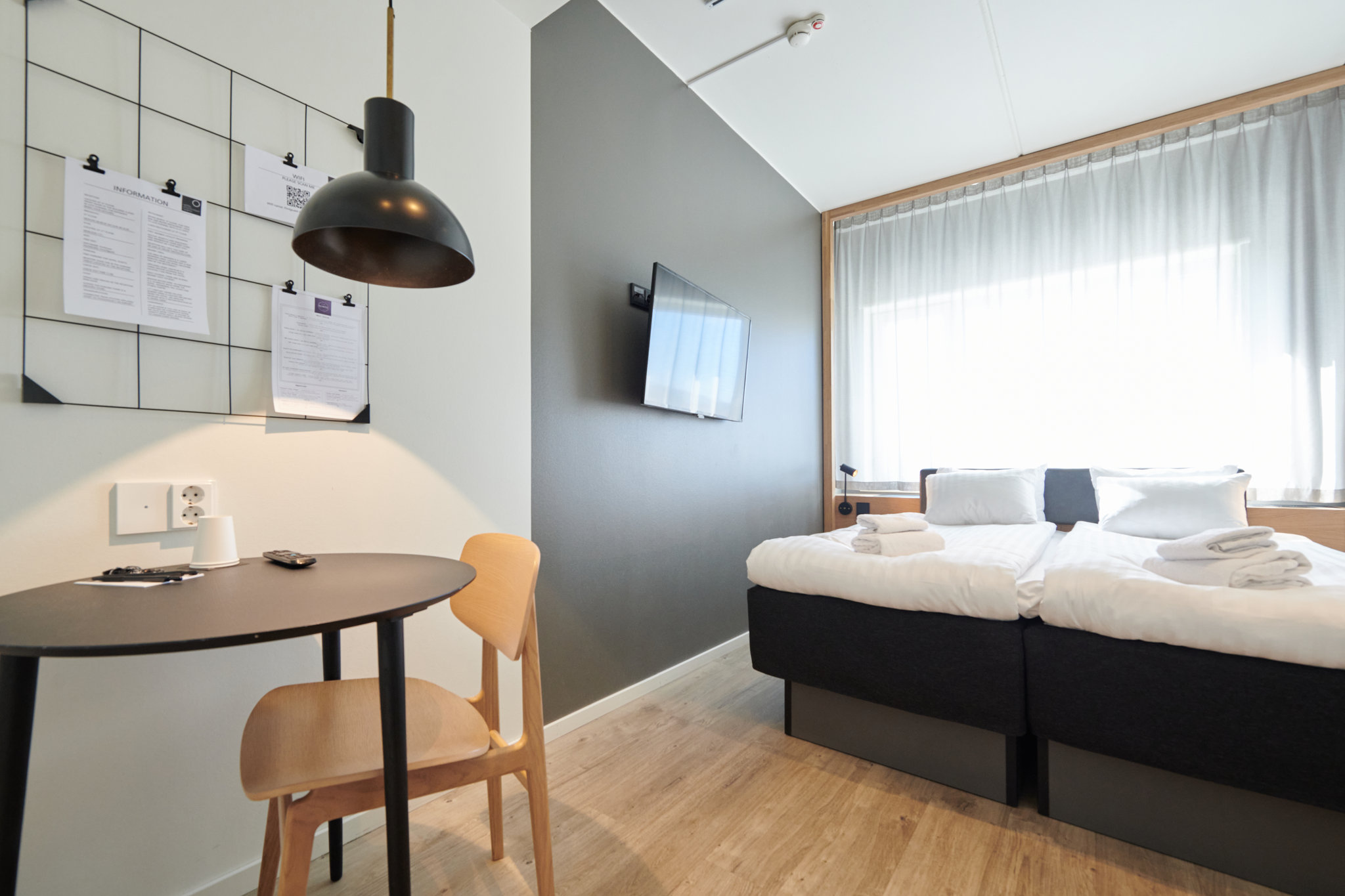 standard-twin-3-first-hotel-stockholm-north-upplands-vasb_S