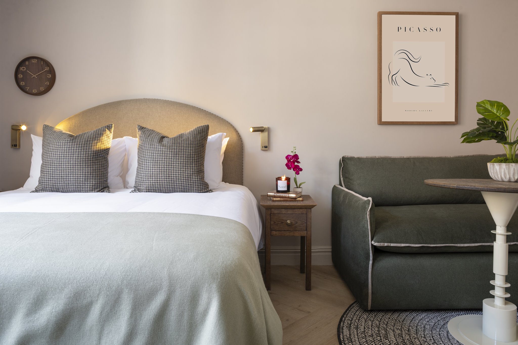 UkdsRVUwyE6A9YTutPCk5Q_Superior_Studio.(17)_S