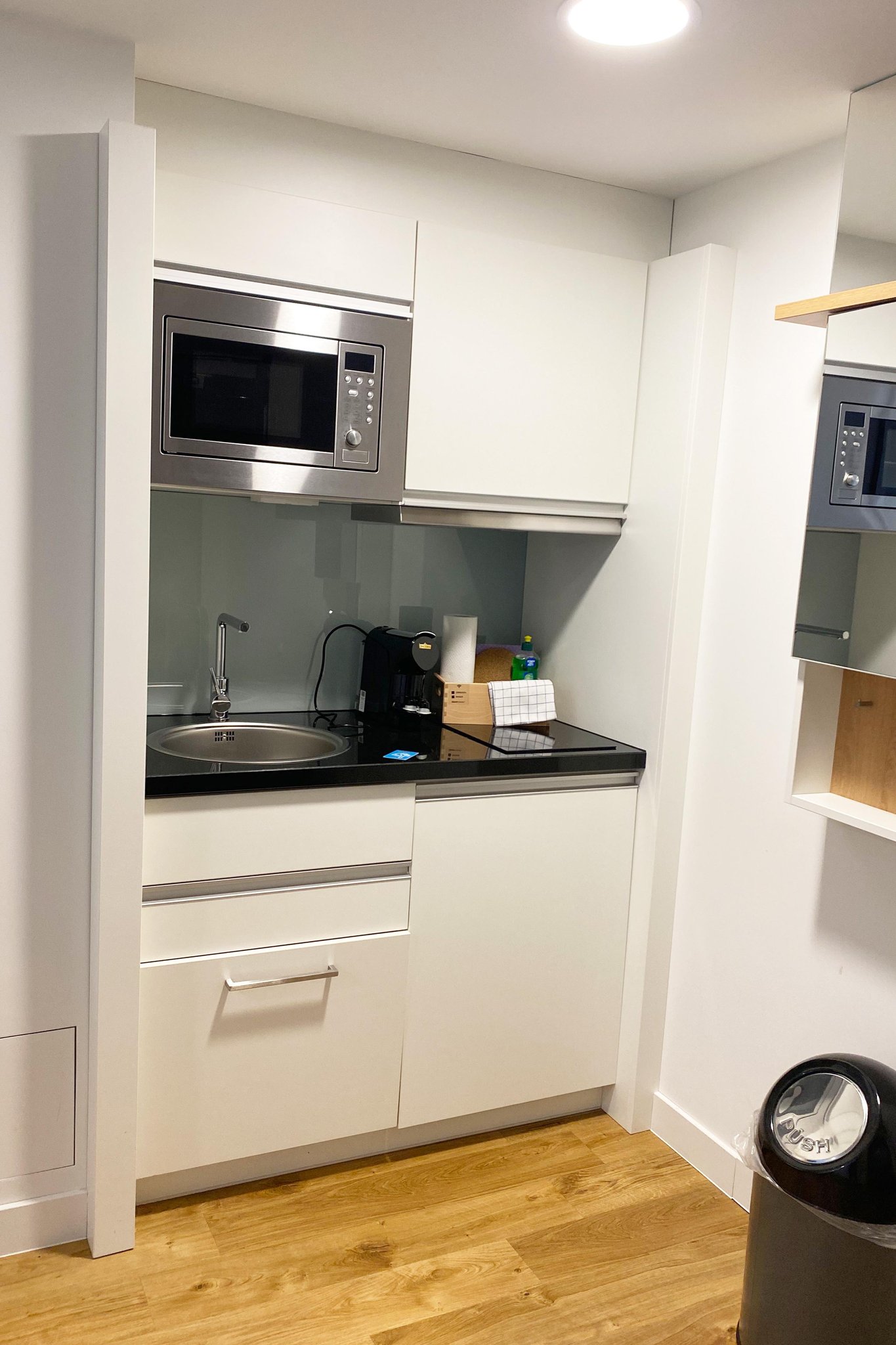 Standard_Room_1_single_bed-04_S