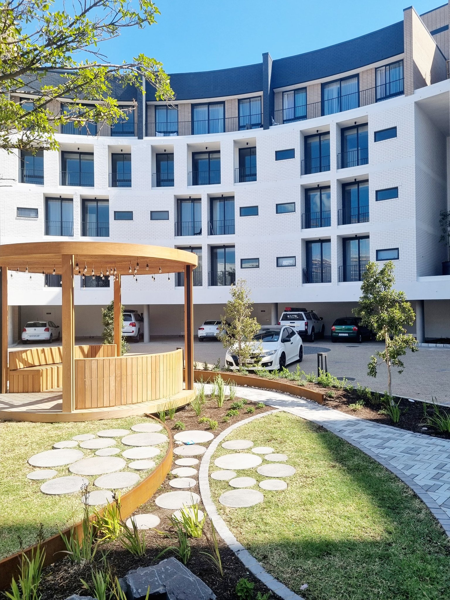 On_Park_Exterior-05_S