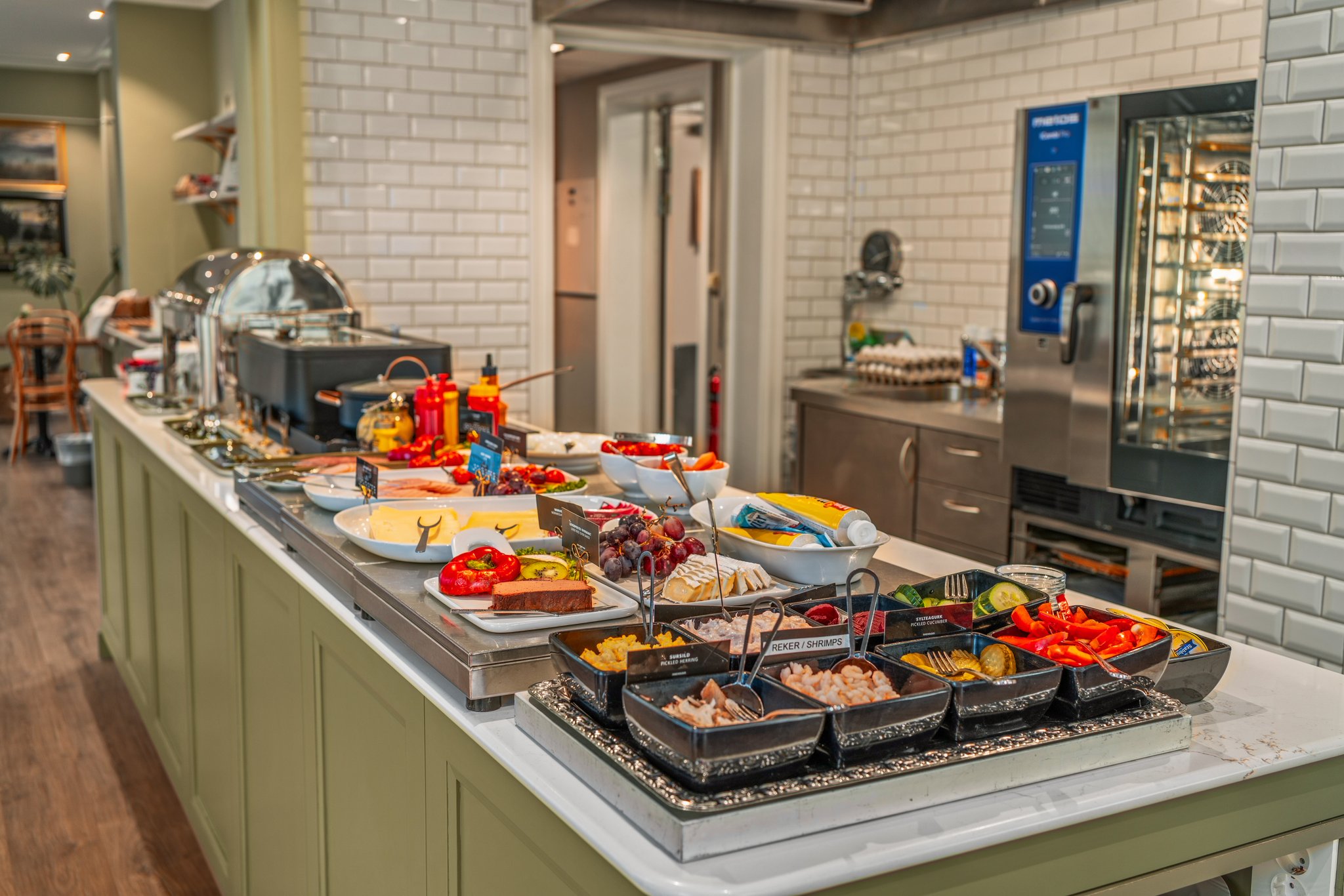 breakfast-buffet-first-hotel-Breiseth-Lillehammer-1_S