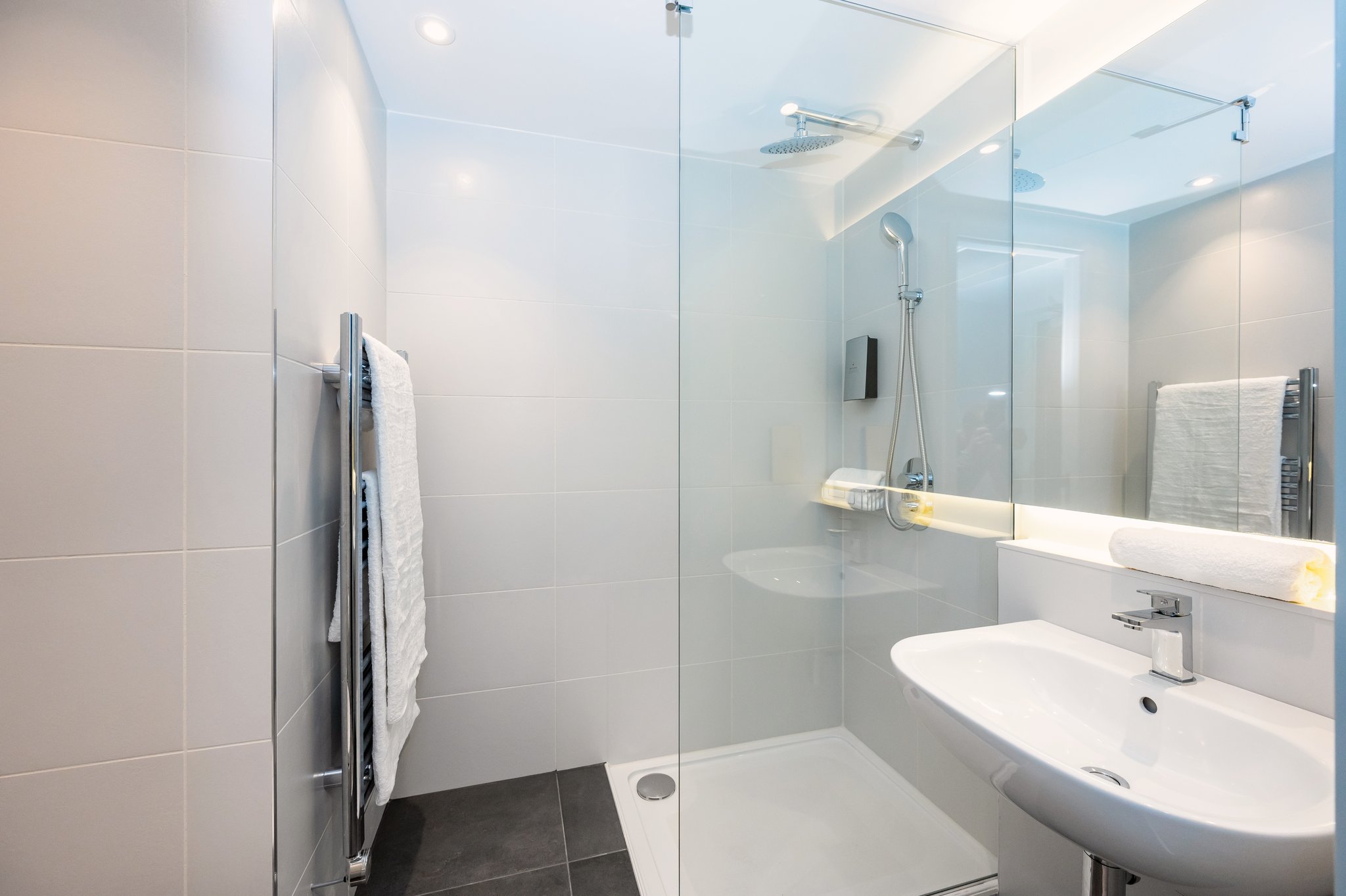 Dublin_City_Quay_Studio_Sleeps_2_(2)_S