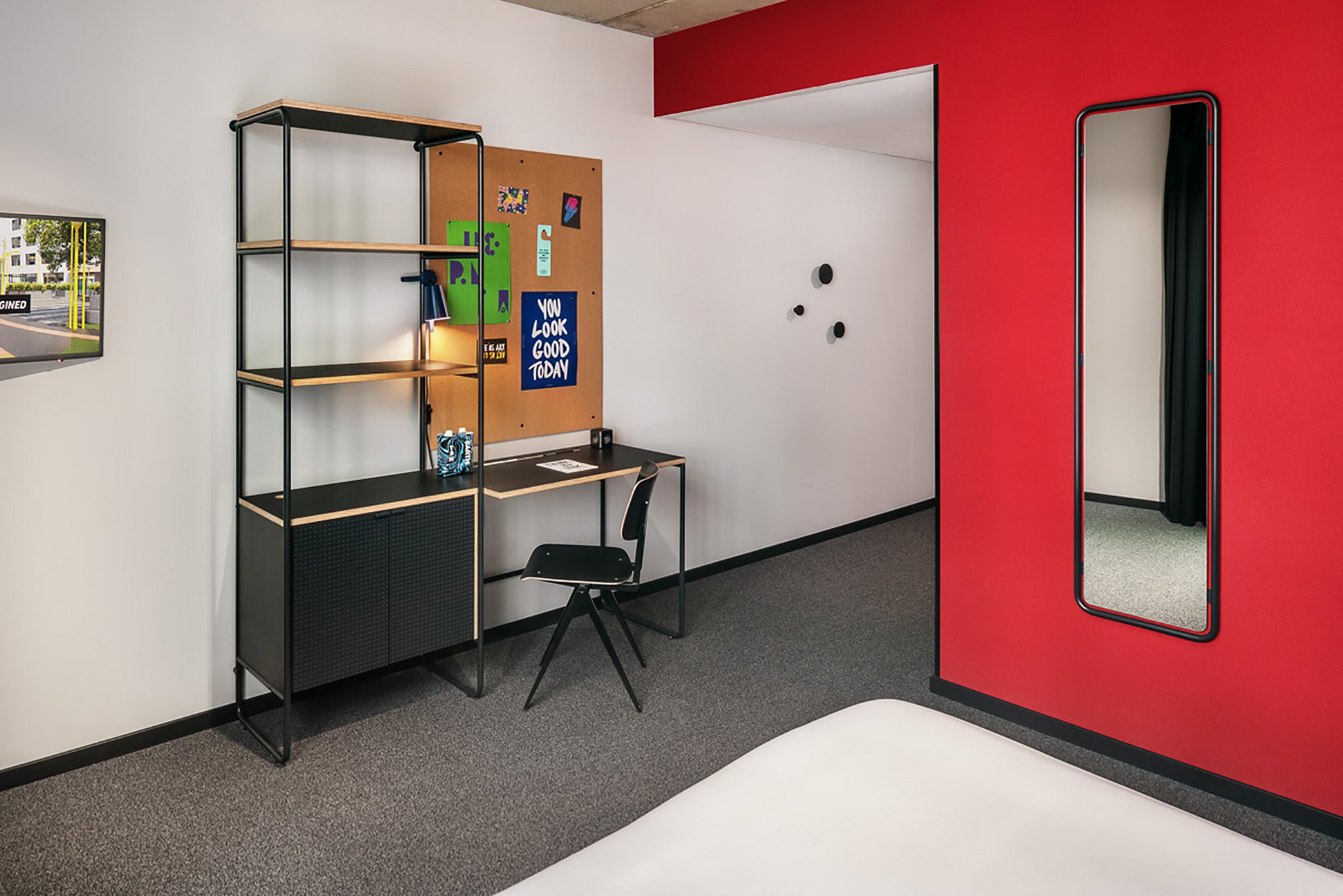 Standard_Queen_C1Q-2_S