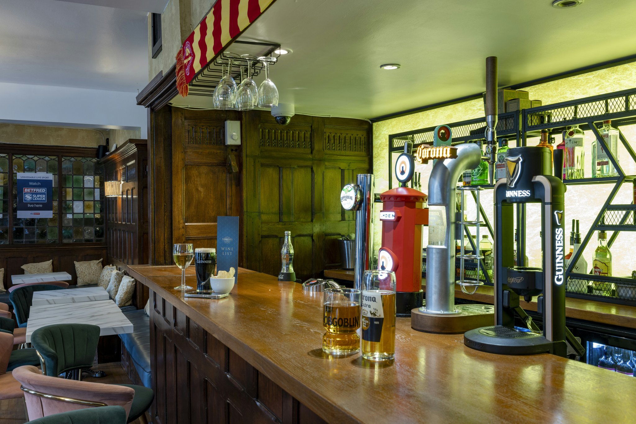 4g71Ubrg7UuZM29XZaCqig_Hornton_Sports_bar_(9)_S