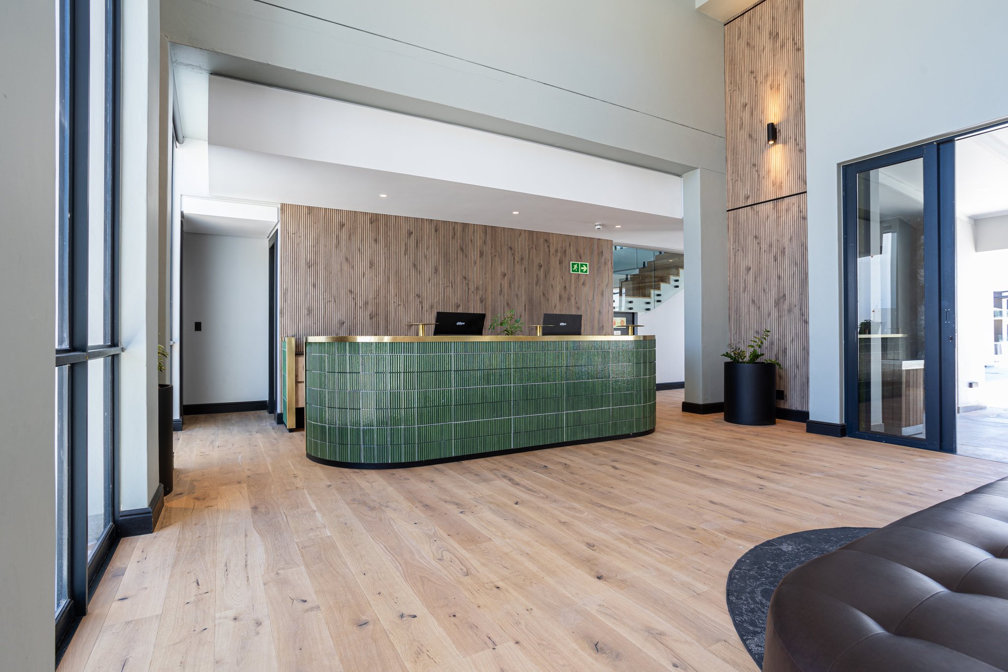 Monor_reception_lobby_(5)_S