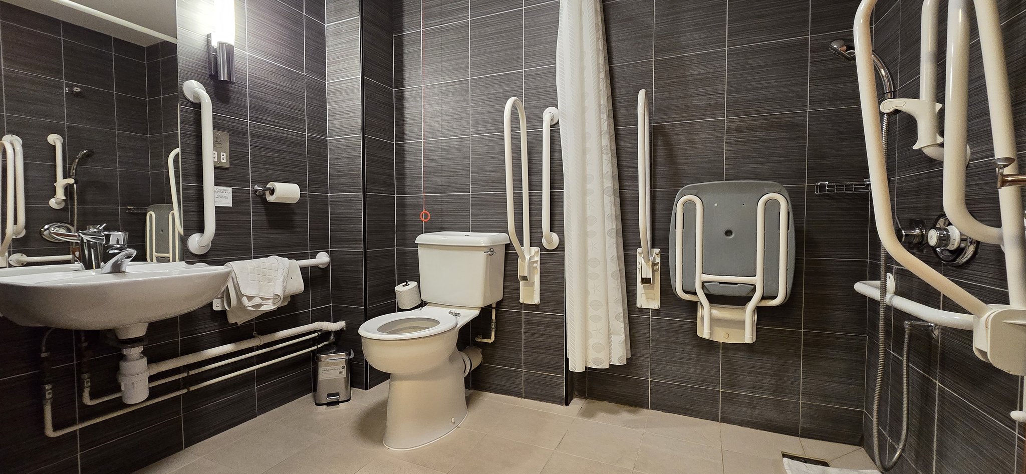 Accessible_Bathroom_S