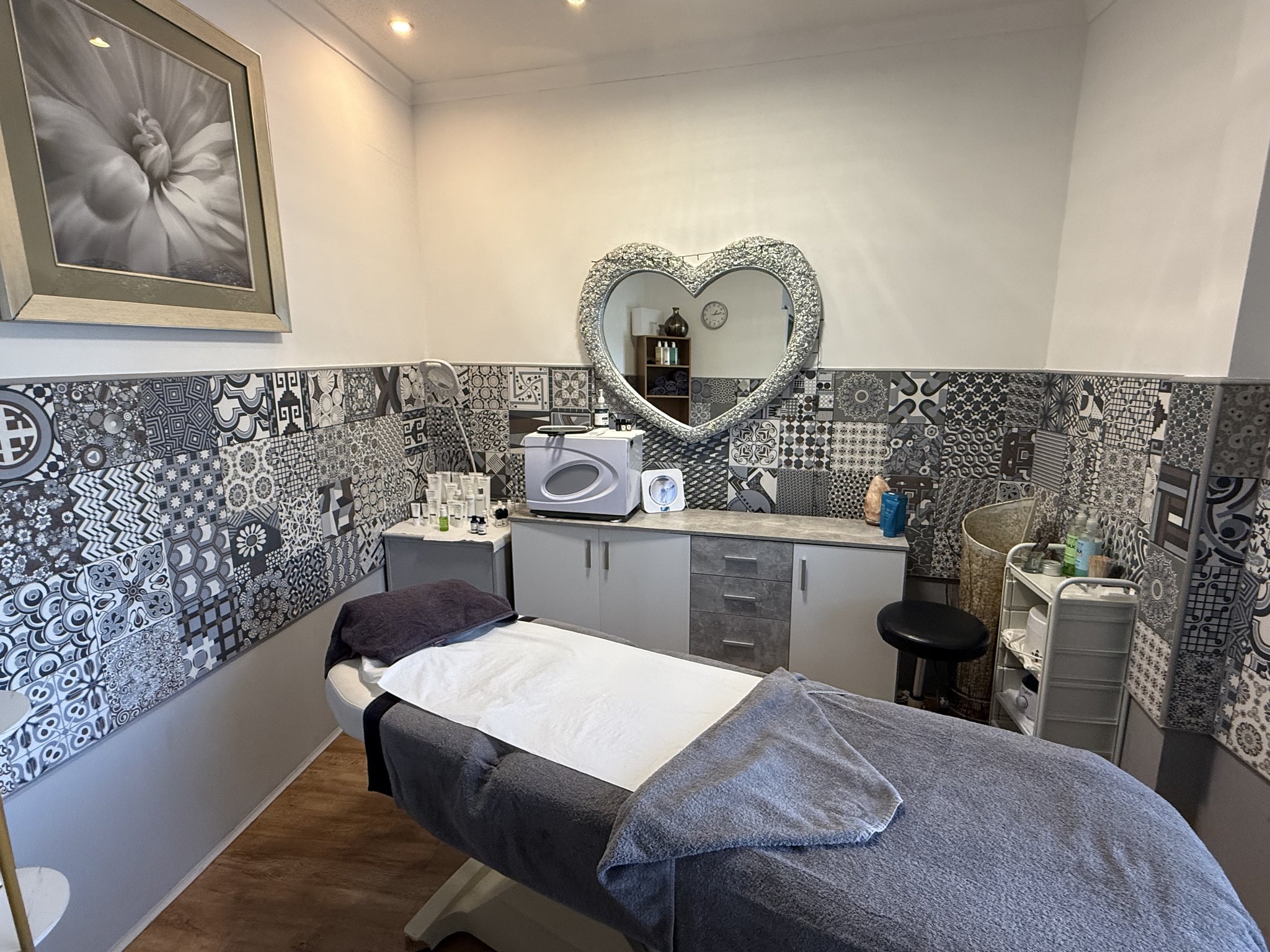 x1zBAmB7EmtbkHULonMg_Spa-1_S