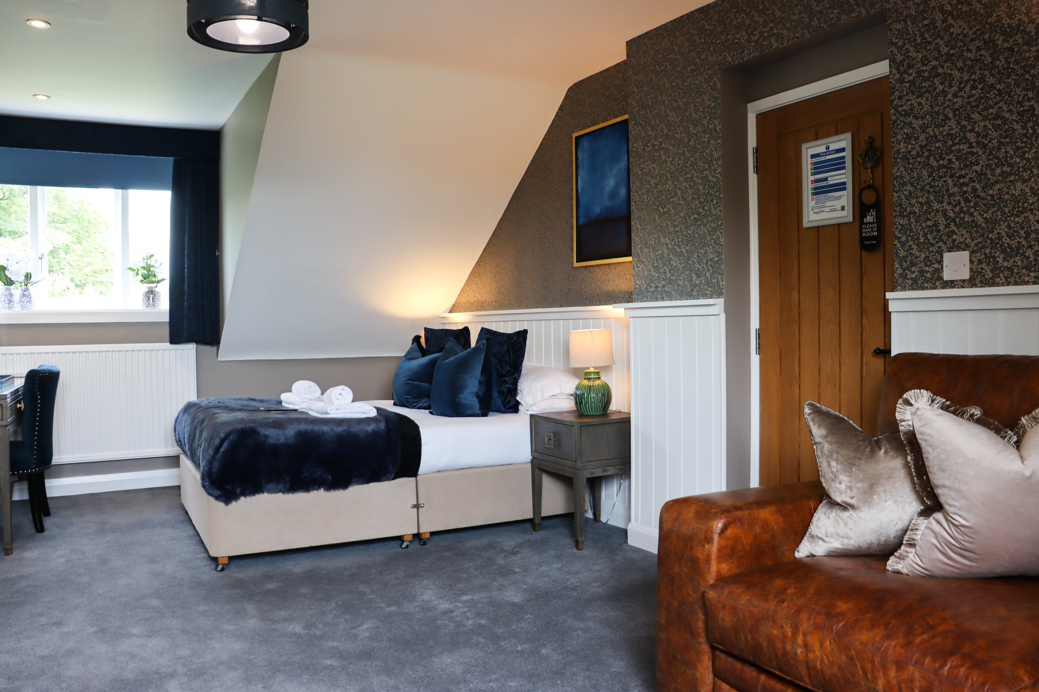 nOiGucKVAEimMNClAtfEw_Room_4_Pet_Friendly_Family_Room-08_S