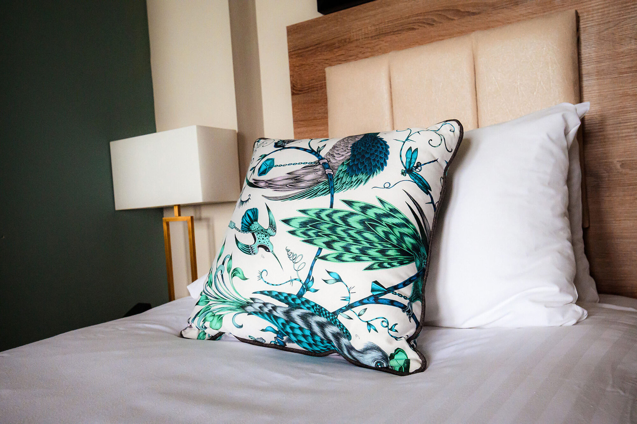 Single_Sea_View_02_S