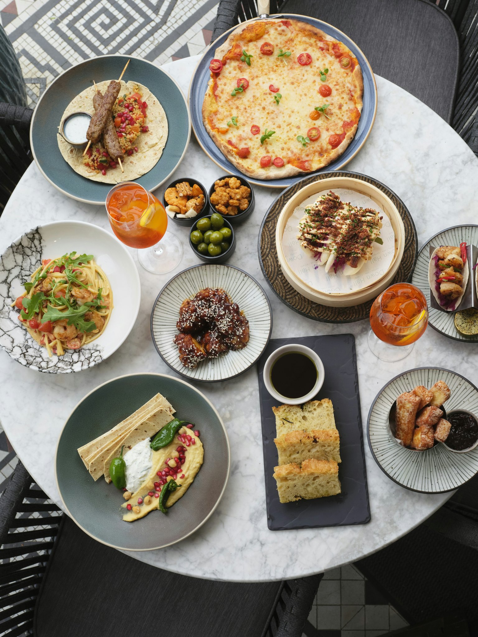 3s5op5let0CjOZ0rzV4EQQ_Terrace_Food_S