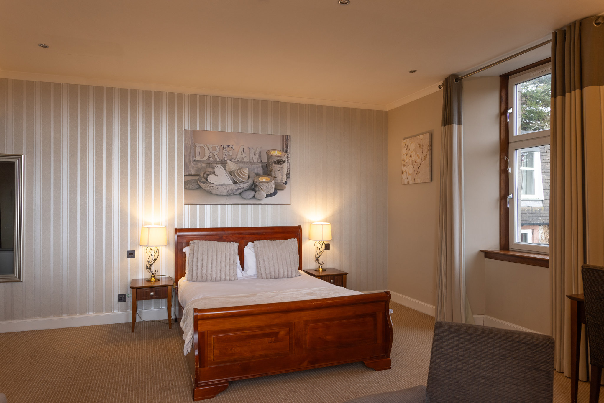 gare_loch_suite_(4)_S