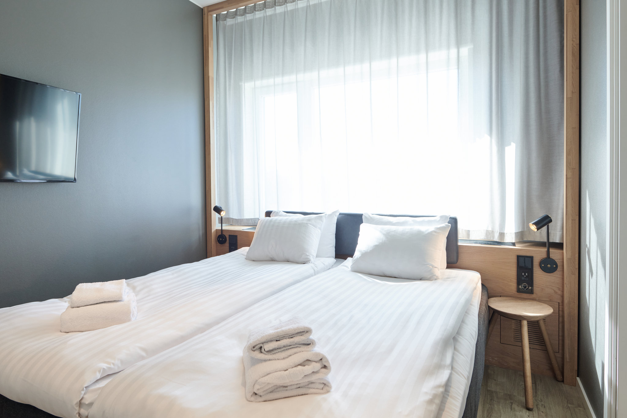 standard-twin-3-first-hotel-stockholm-north-upplands-vasb_S