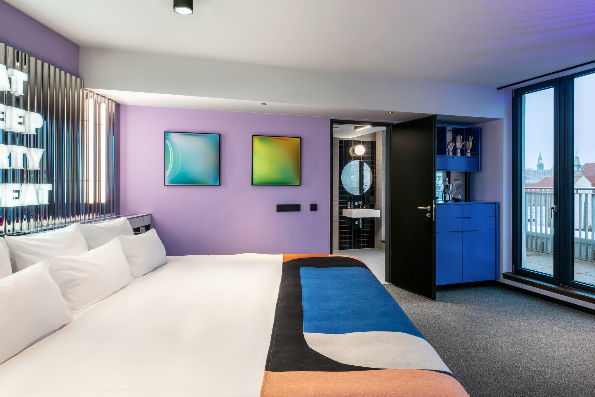 O0q3Ta1syUy0ntIZ881aw_Play_Room_2_S