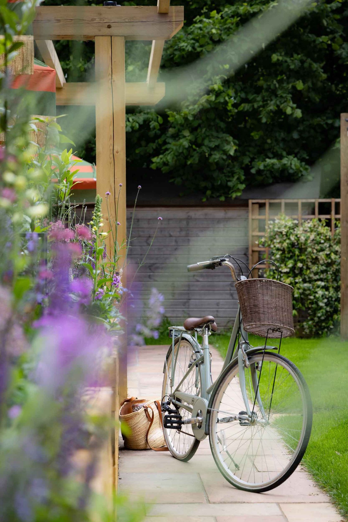 the-ragged-robin-godalming-exterior-055_S