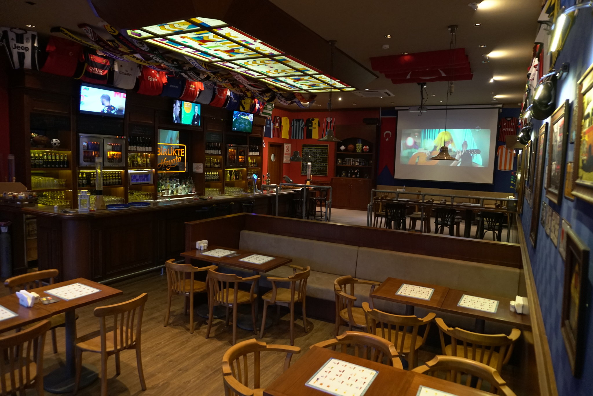 The_Pub_Sports_Bar5_S