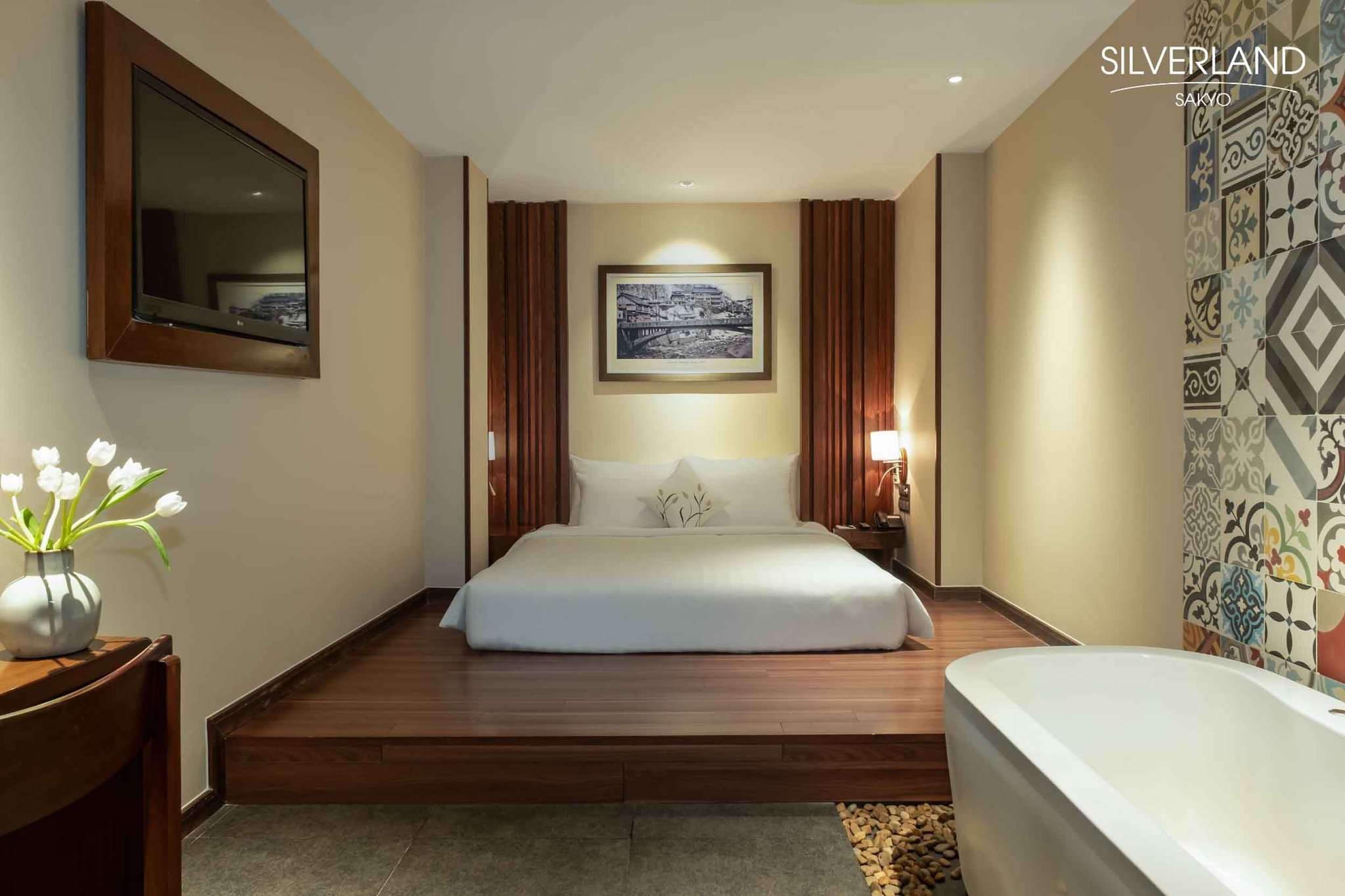 Serene_Standard_(6)_S